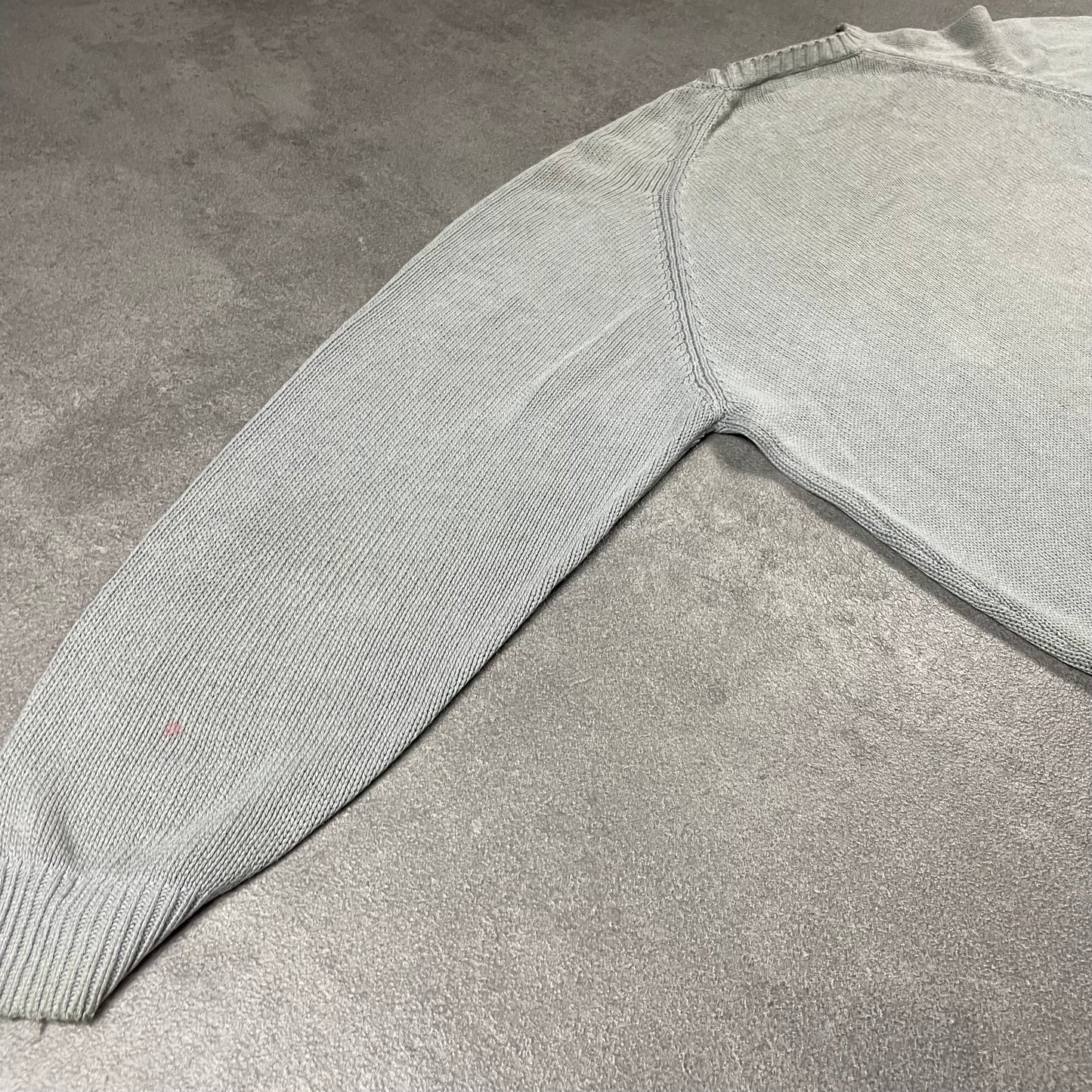 Burberry Grey Crewneck (L)