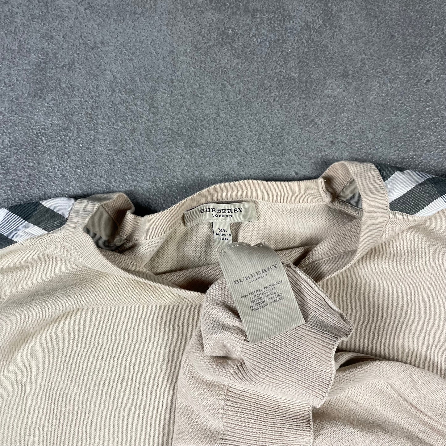 Burberry vintage Crewneck (XL)