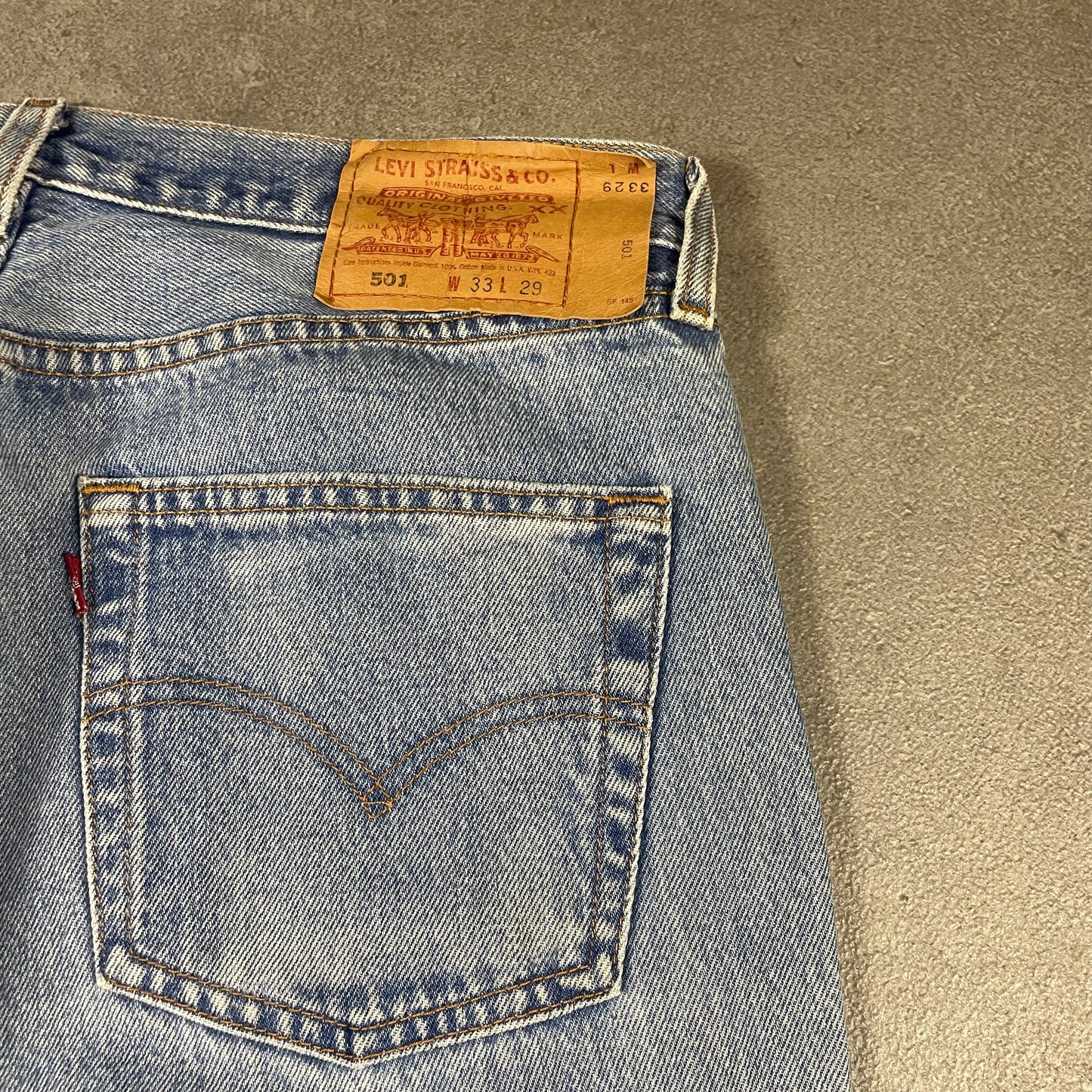 Levis 501 Made in USA (33x29)