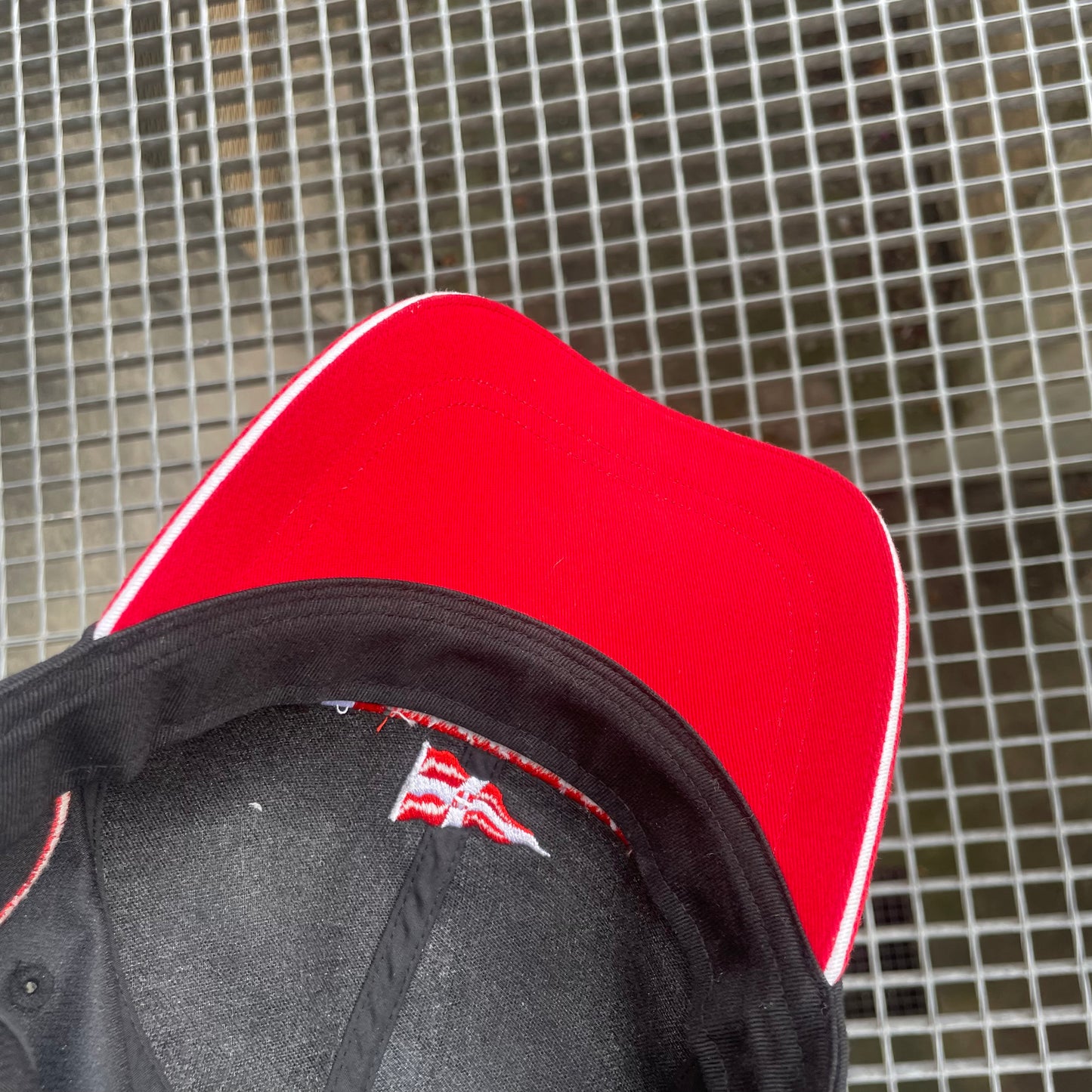 Prada Luna Rossa Cap (M)