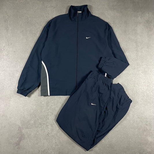 Nike vintage Suit (XL)