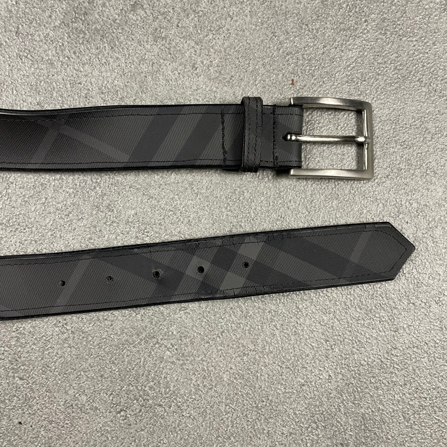 Burberry vintage Belt (95)