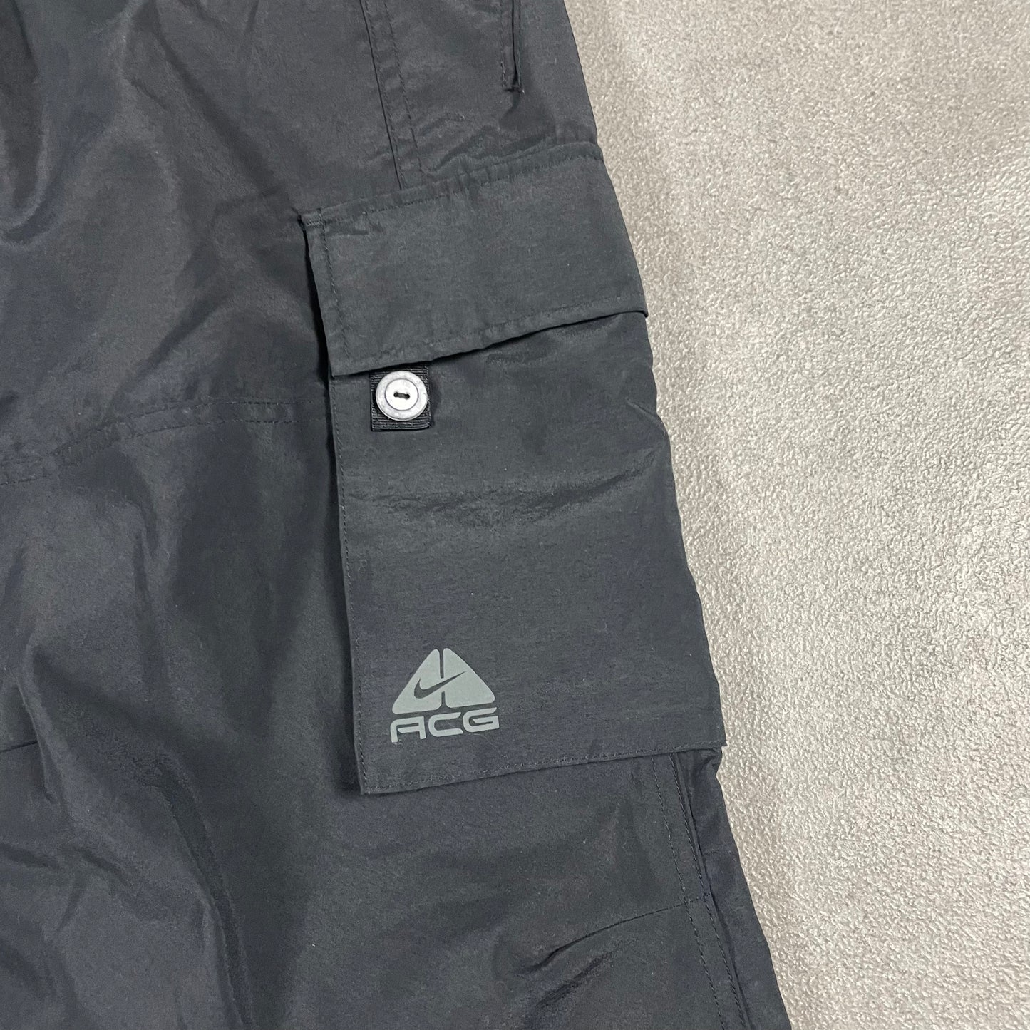 Nike ACG vintage Cargo Pants