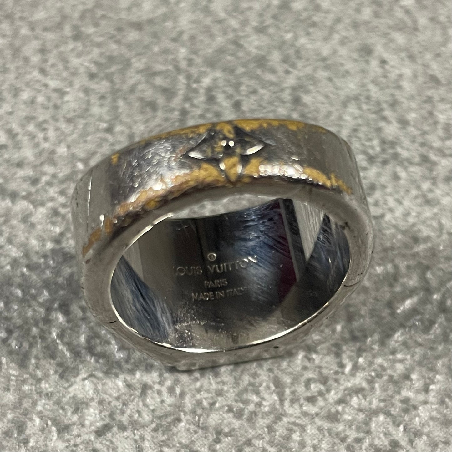 Louis Vuitton Ring (M)