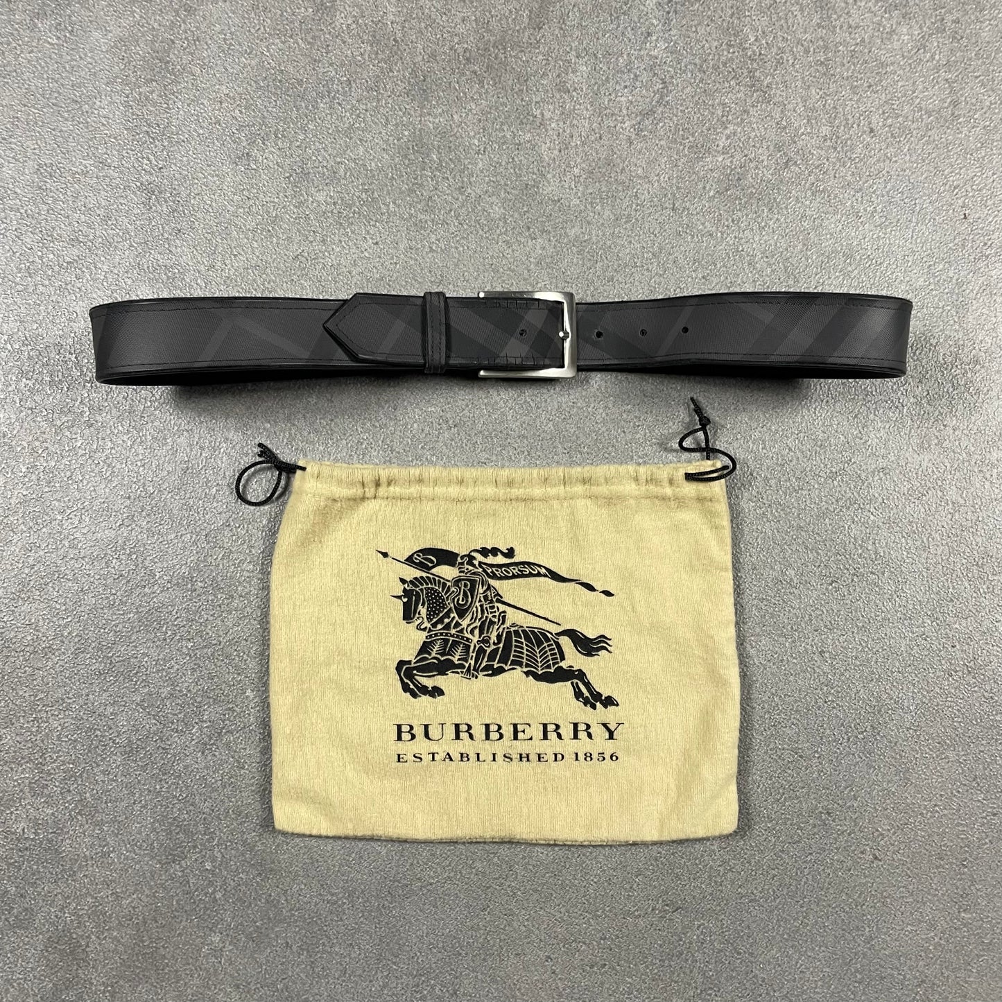 Burberry vintage Belt (95)