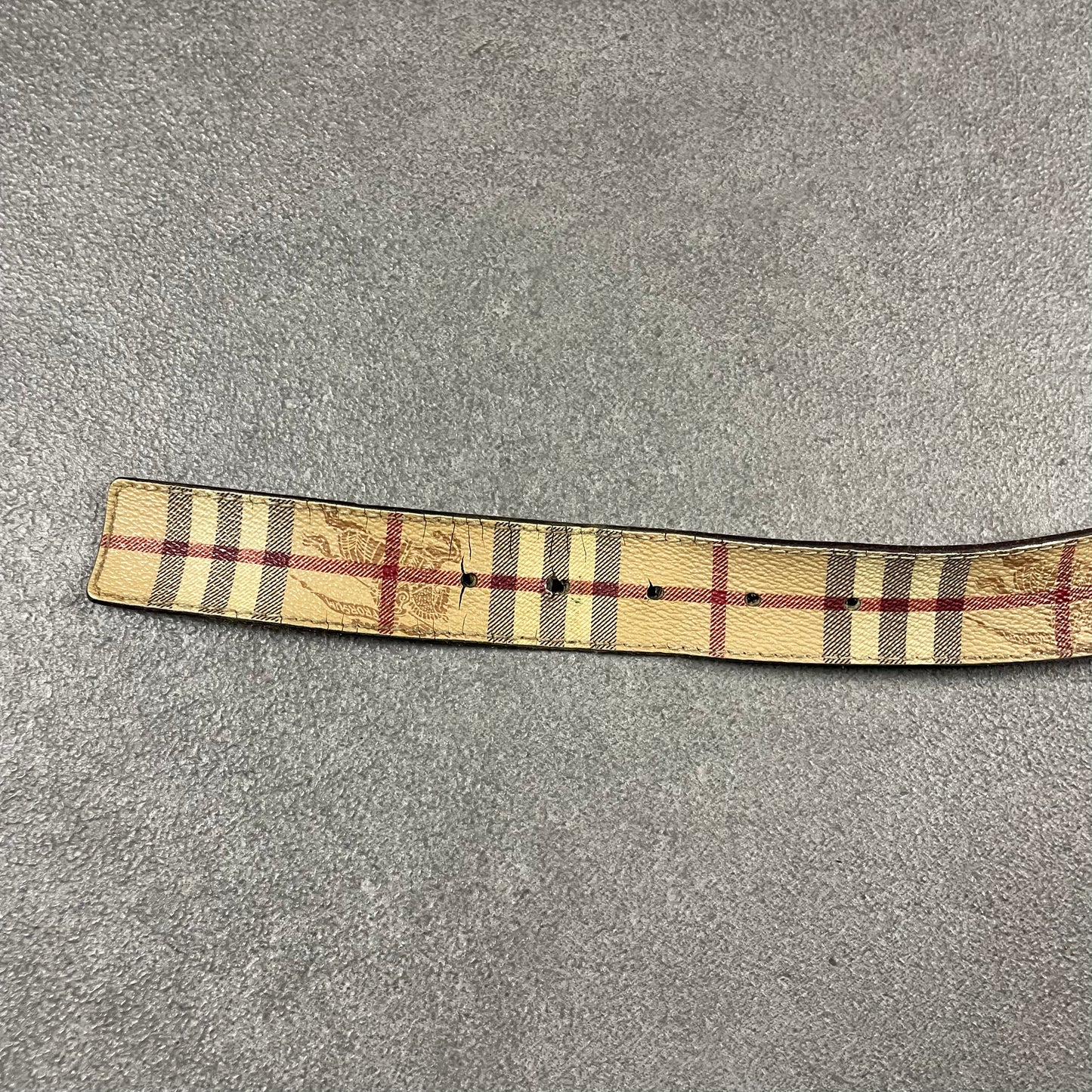 Burberry Belt (95)