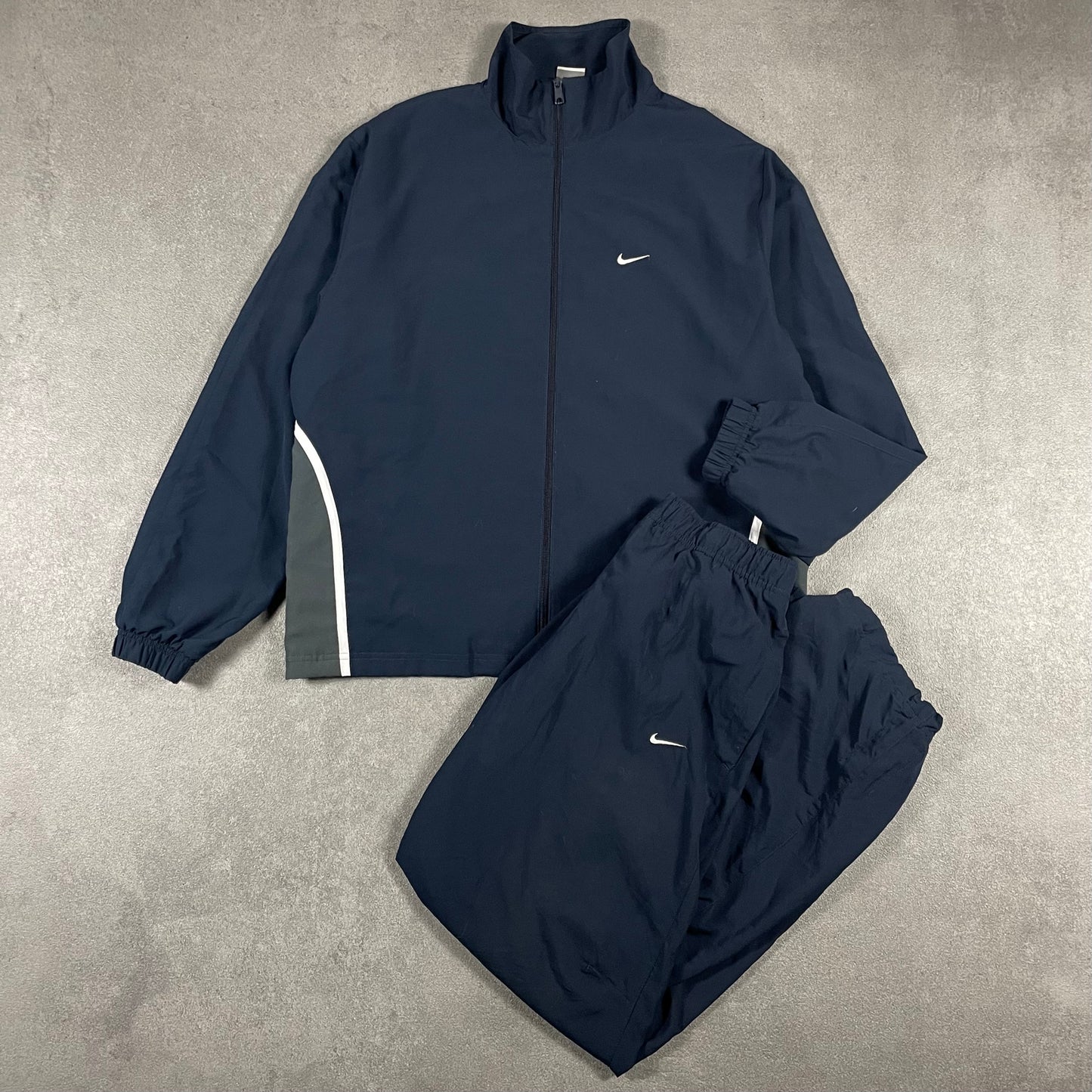 Nike vintage Suit (XL)