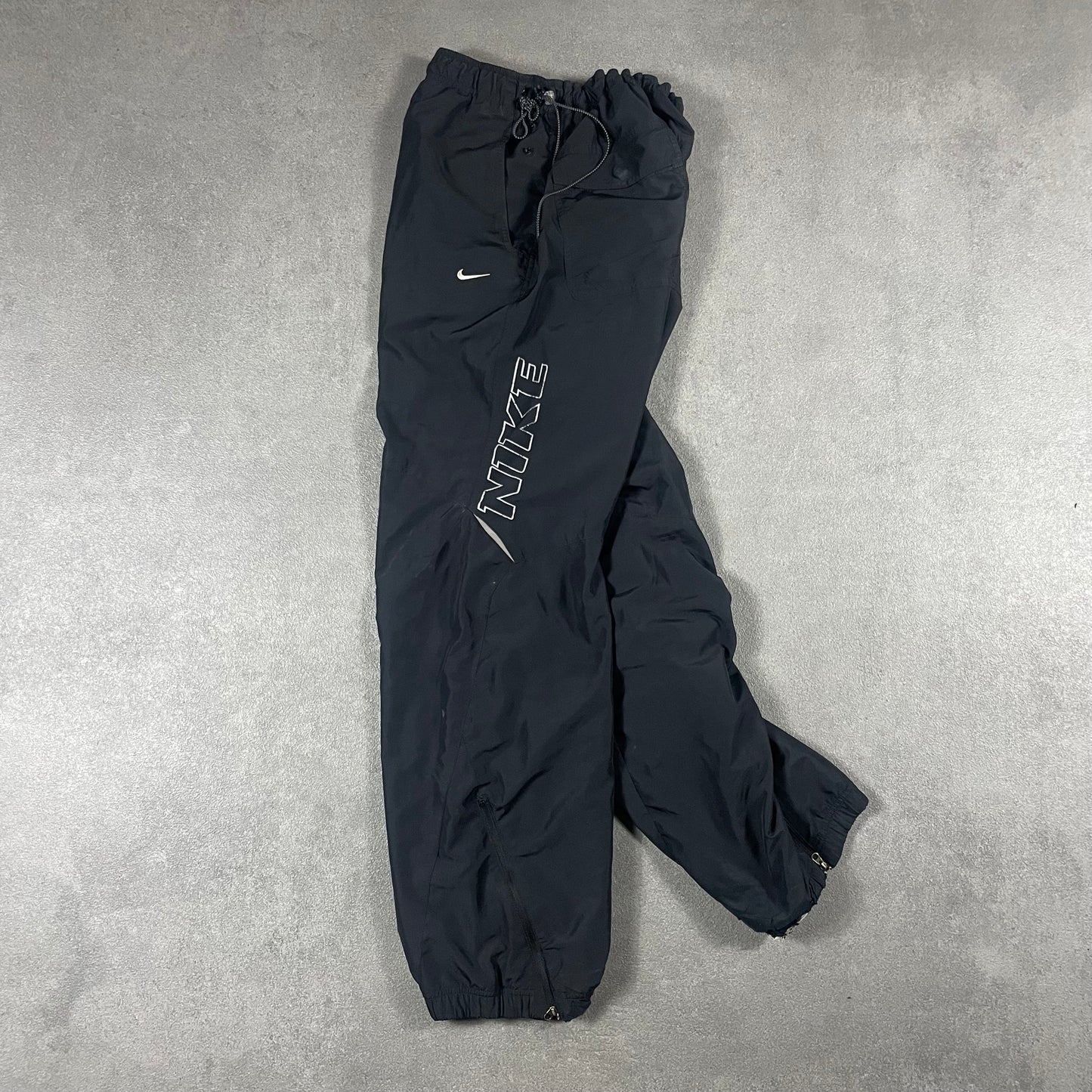 Nike vintage Bundle Pants (L)