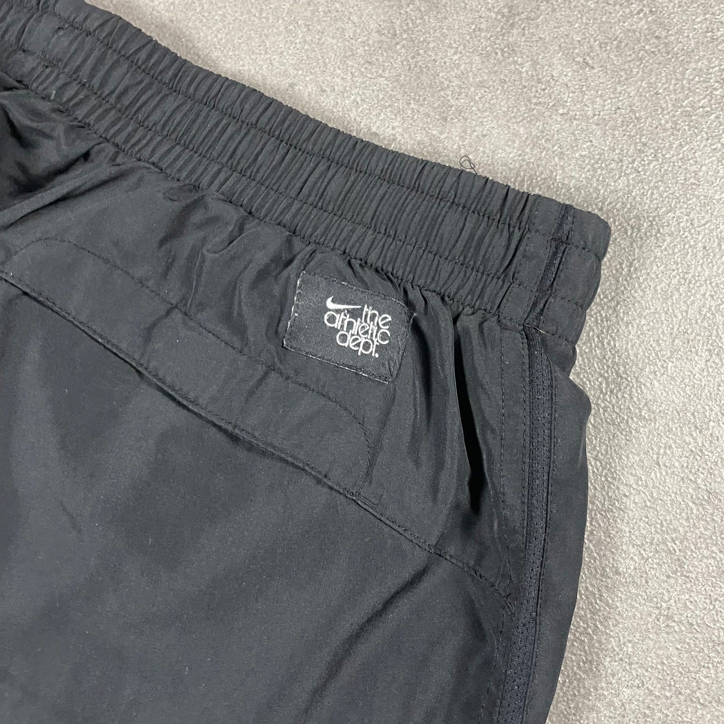 Nike vintage Trackpants (L)