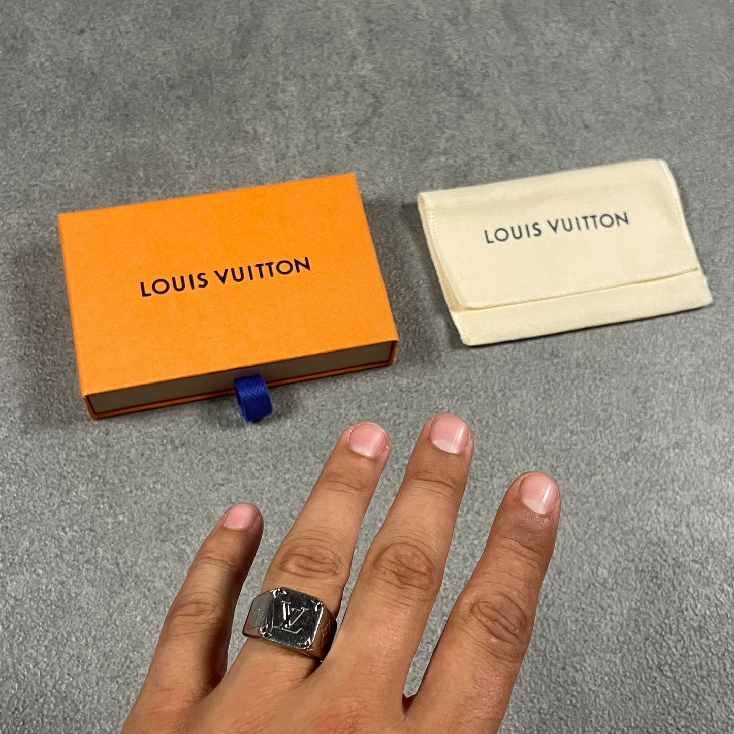 Louis Vuitton Ring (M)