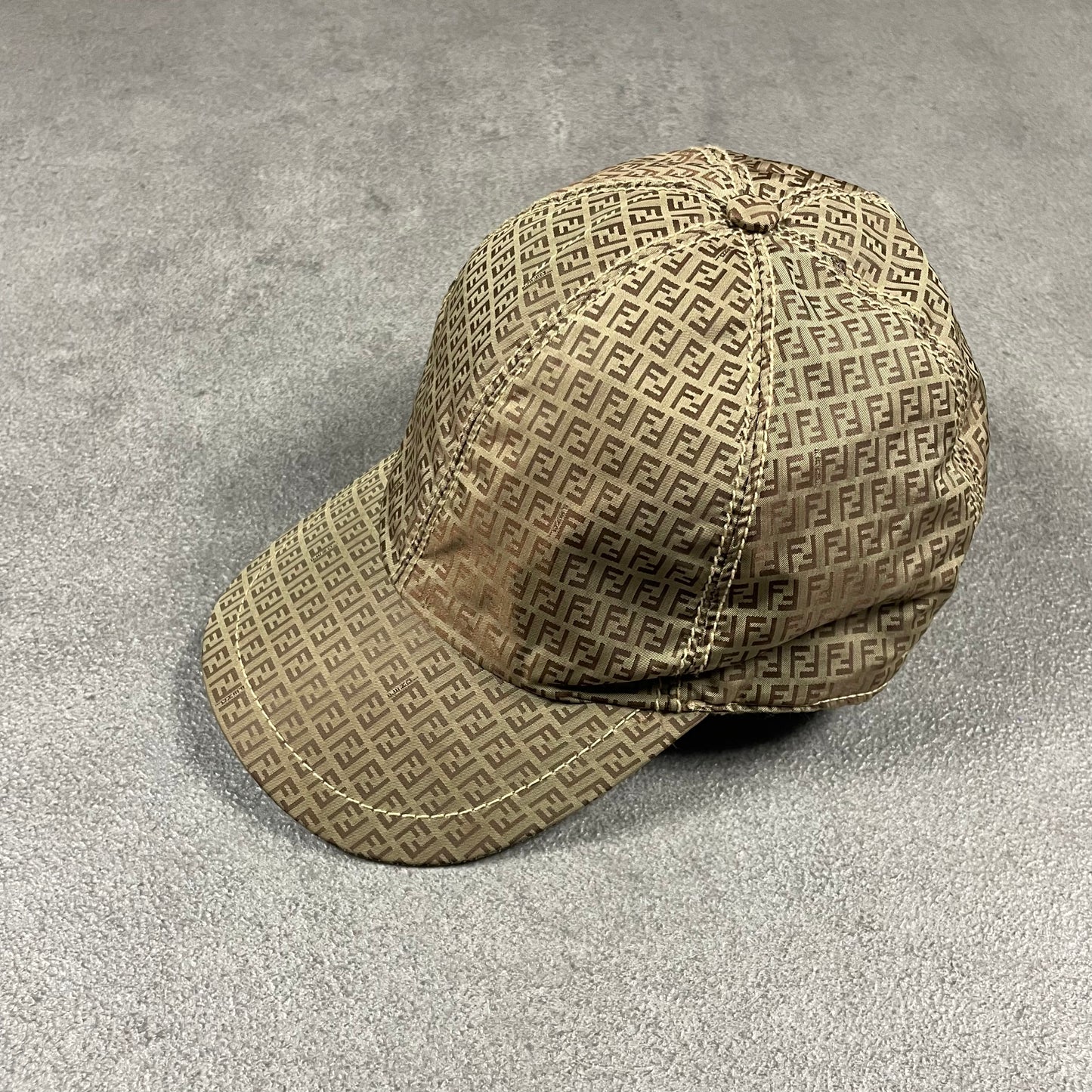 Fendi vintage Cap (XS)