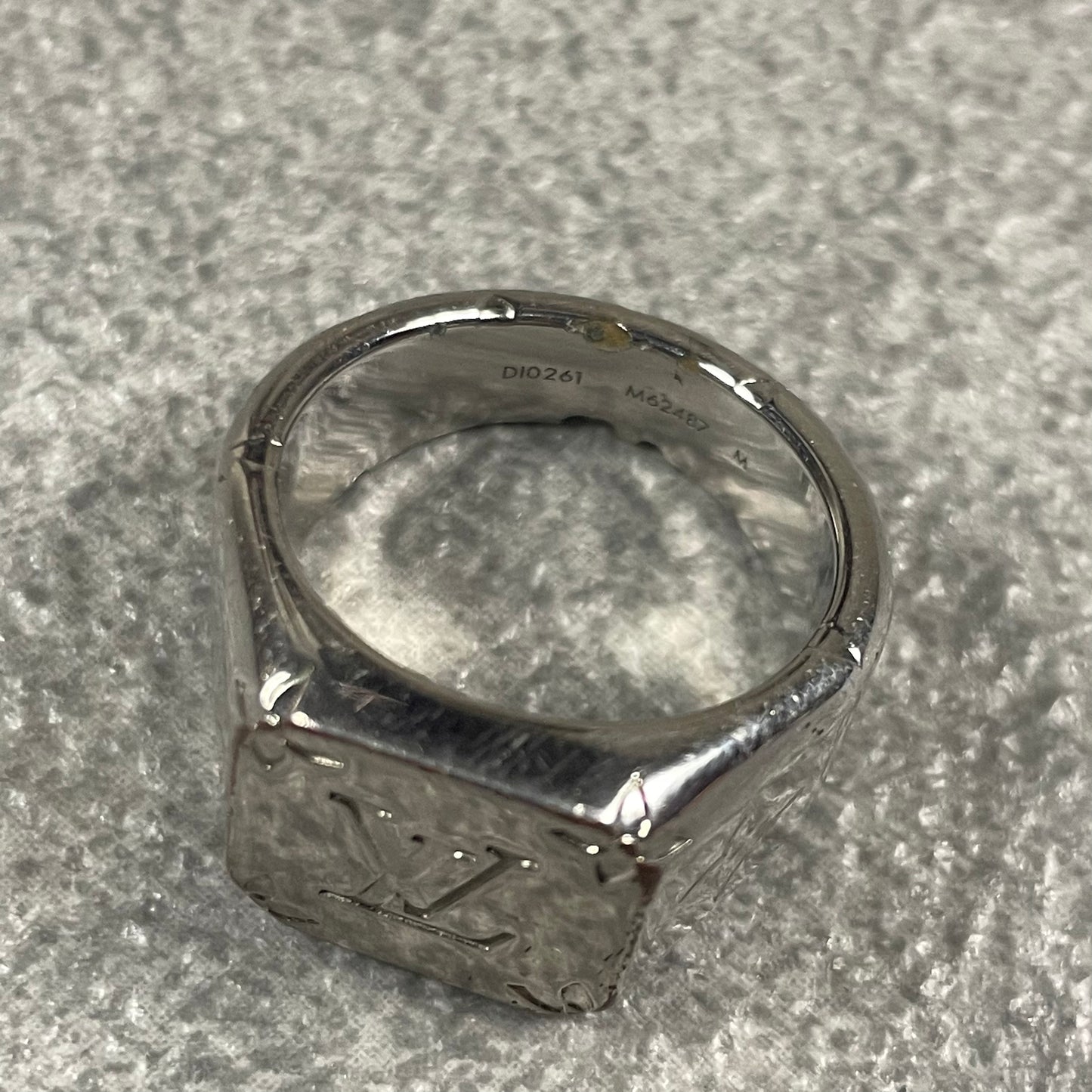 Louis Vuitton Ring (M)