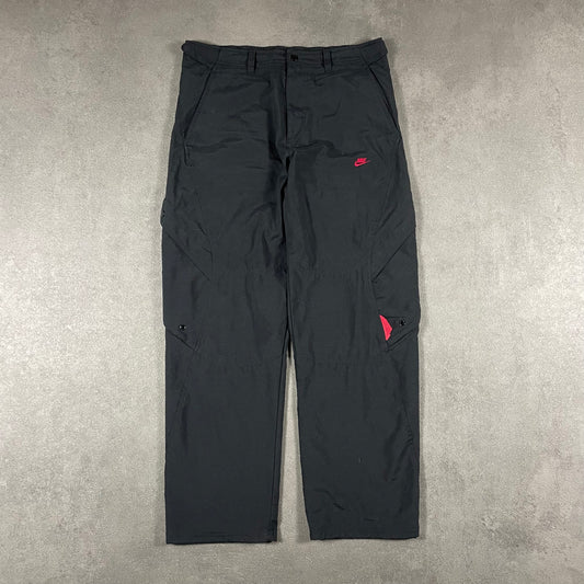 Nike Air Trackpant (L)