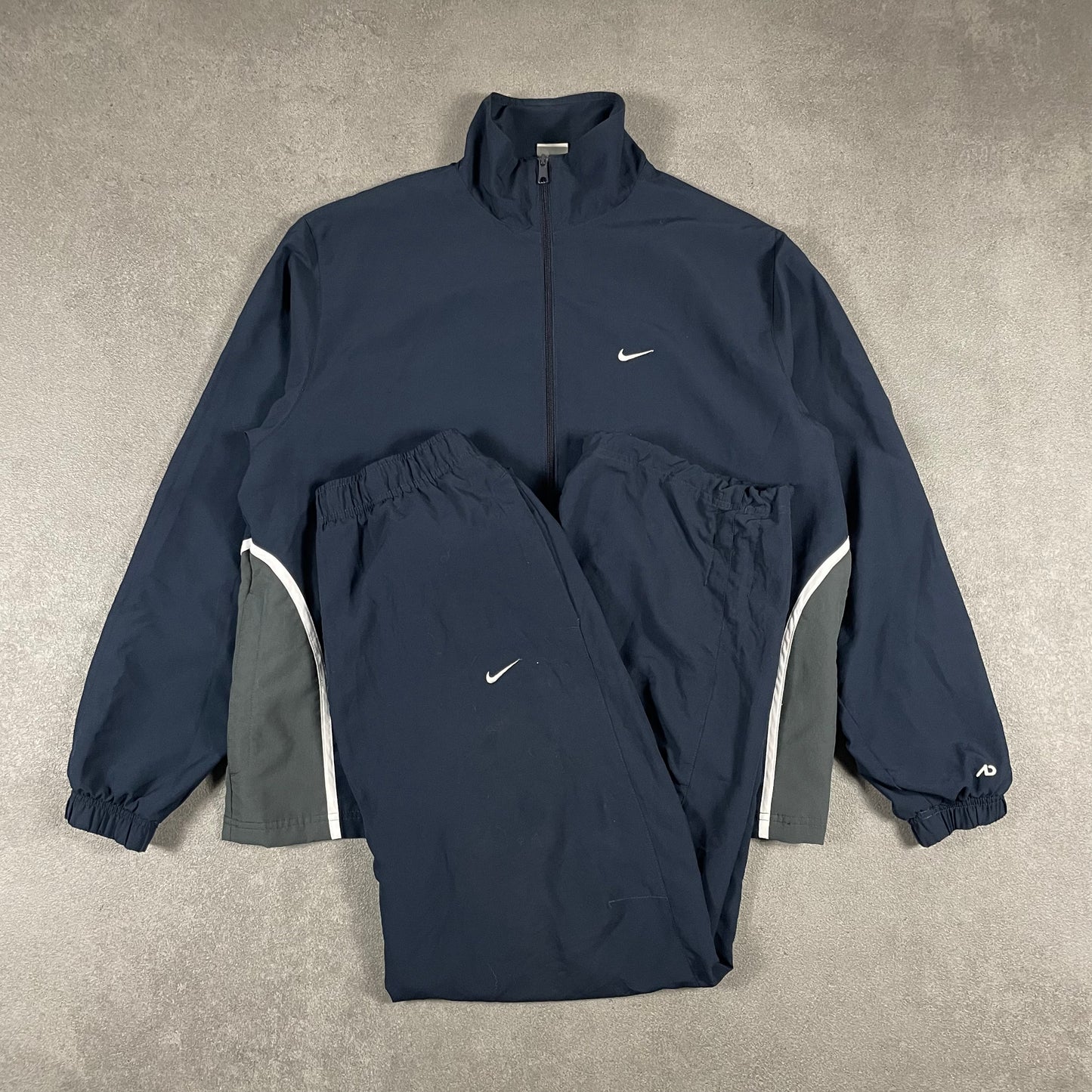 Nike vintage Suit (XL)