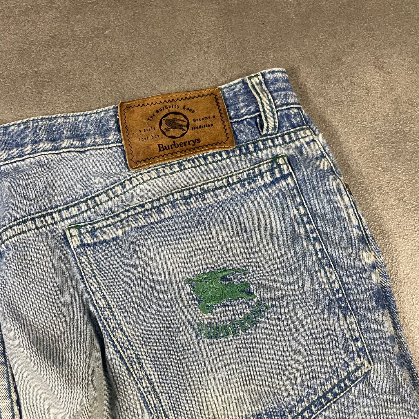 Burberry vintage jeans (L)