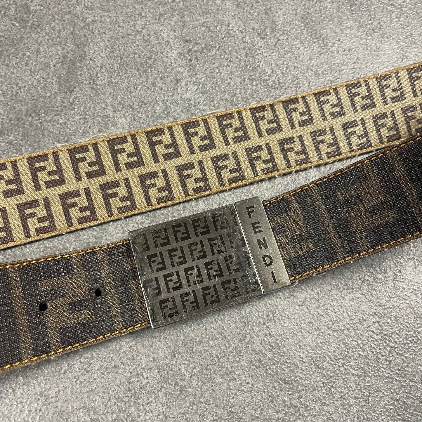 Fendi reversible Belt (110)