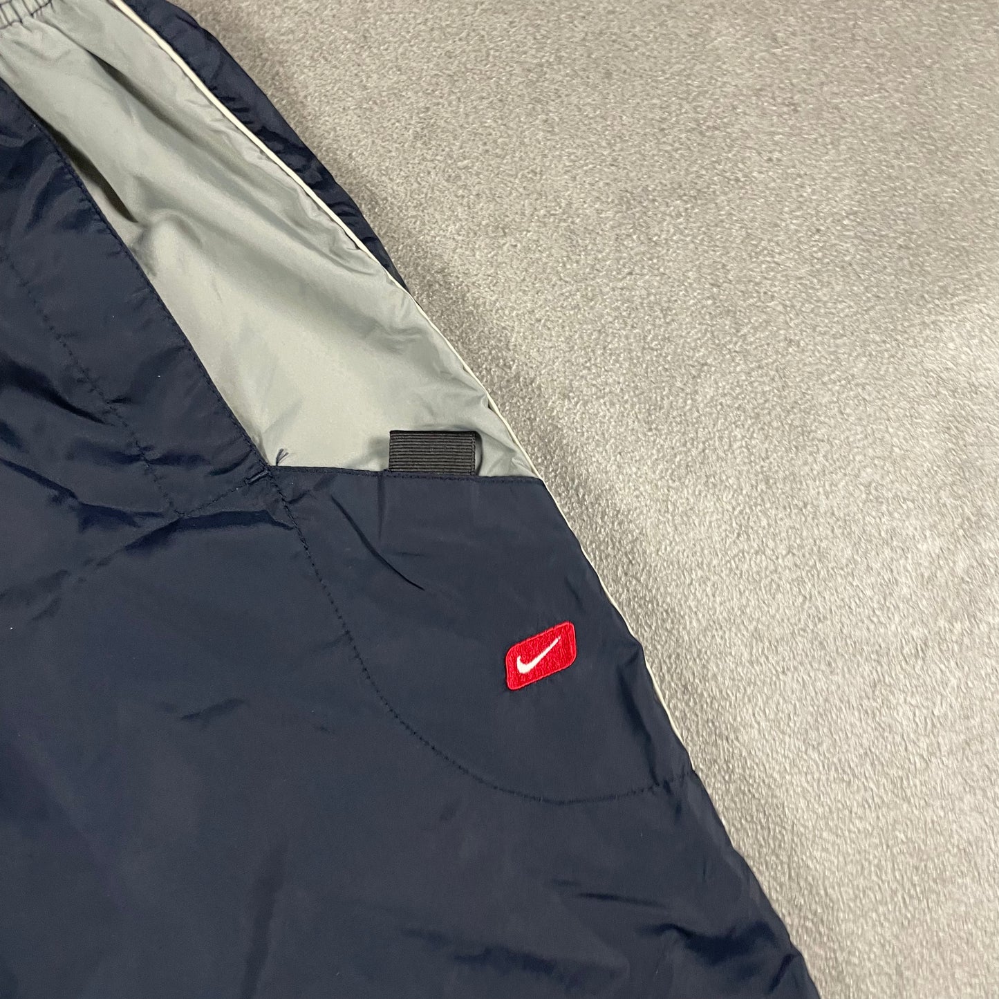 Nike vintage Trackpant (M)