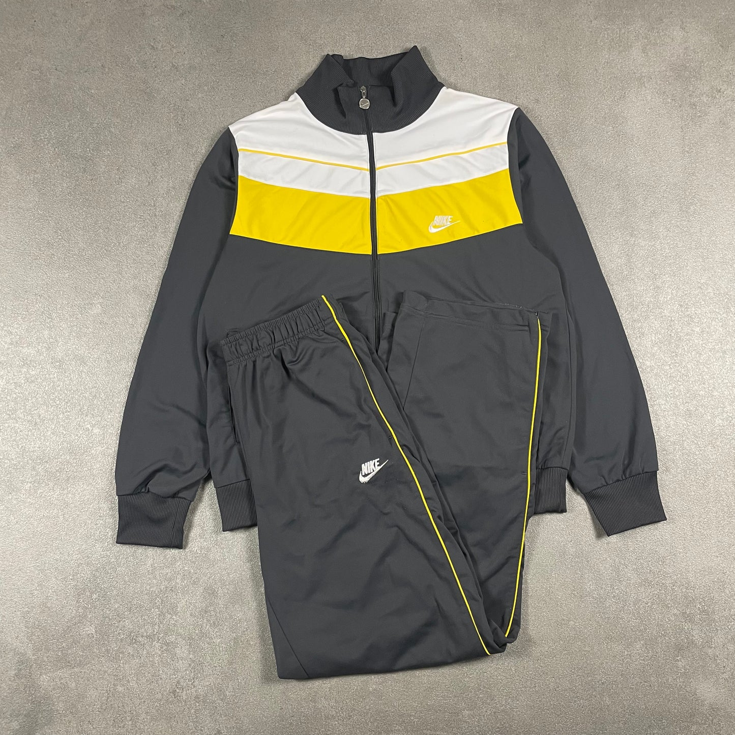 Nike Vintage Tracksuit (L)