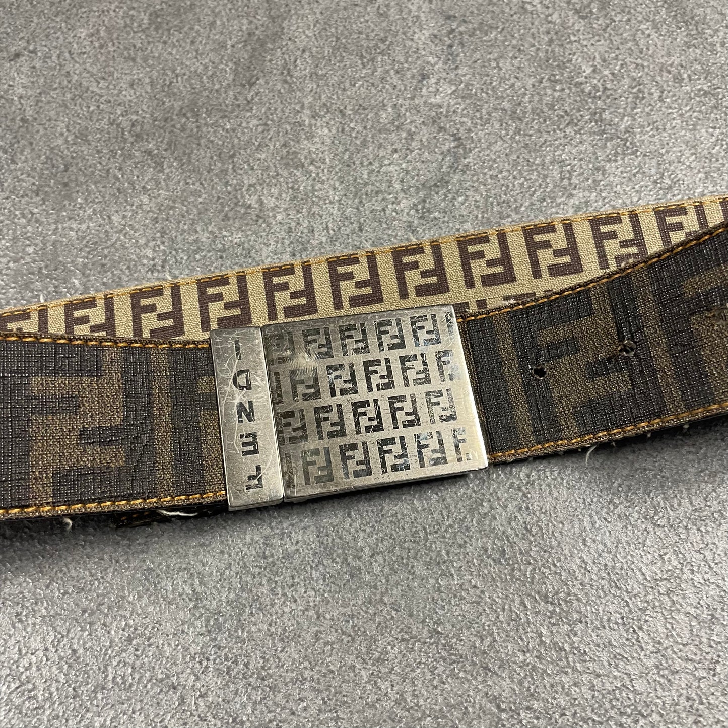 Fendi reversible belt (90)