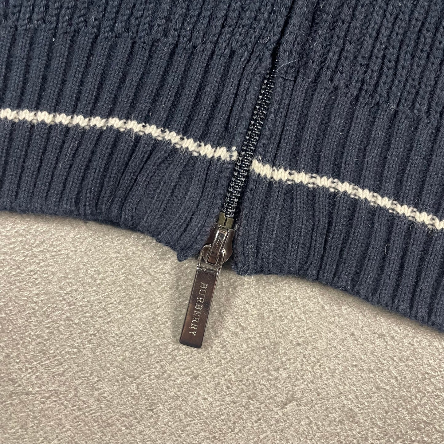 Burberry vintage zip (L)