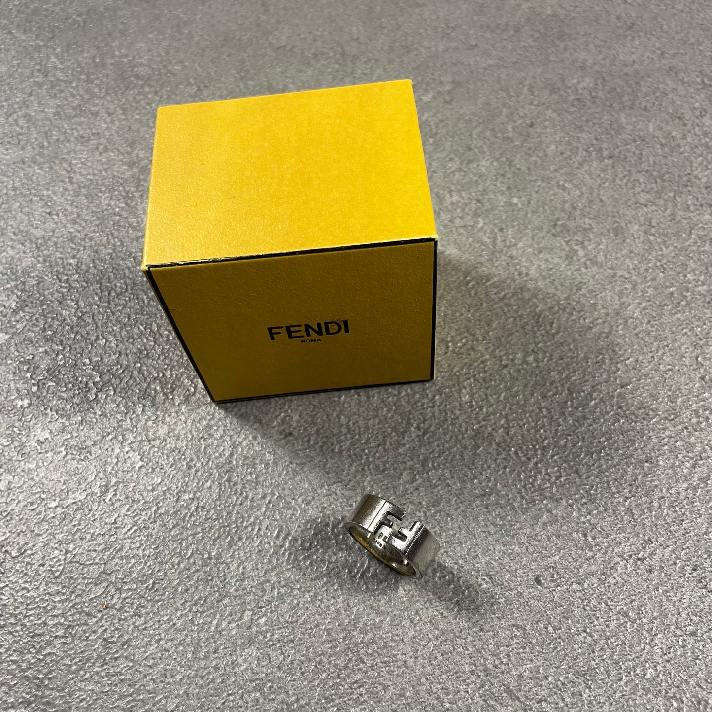 Fendi vintage Ring (M)