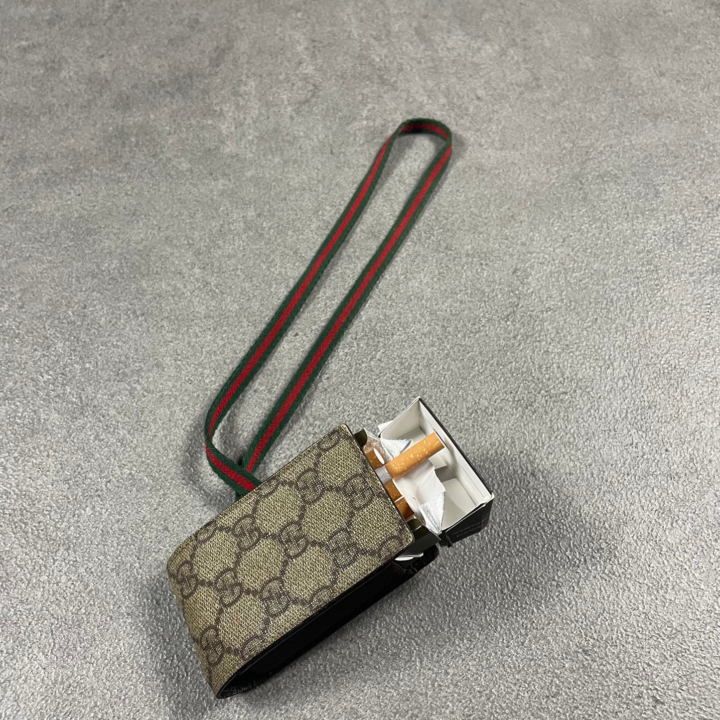 Gucci cigarets Holder bag