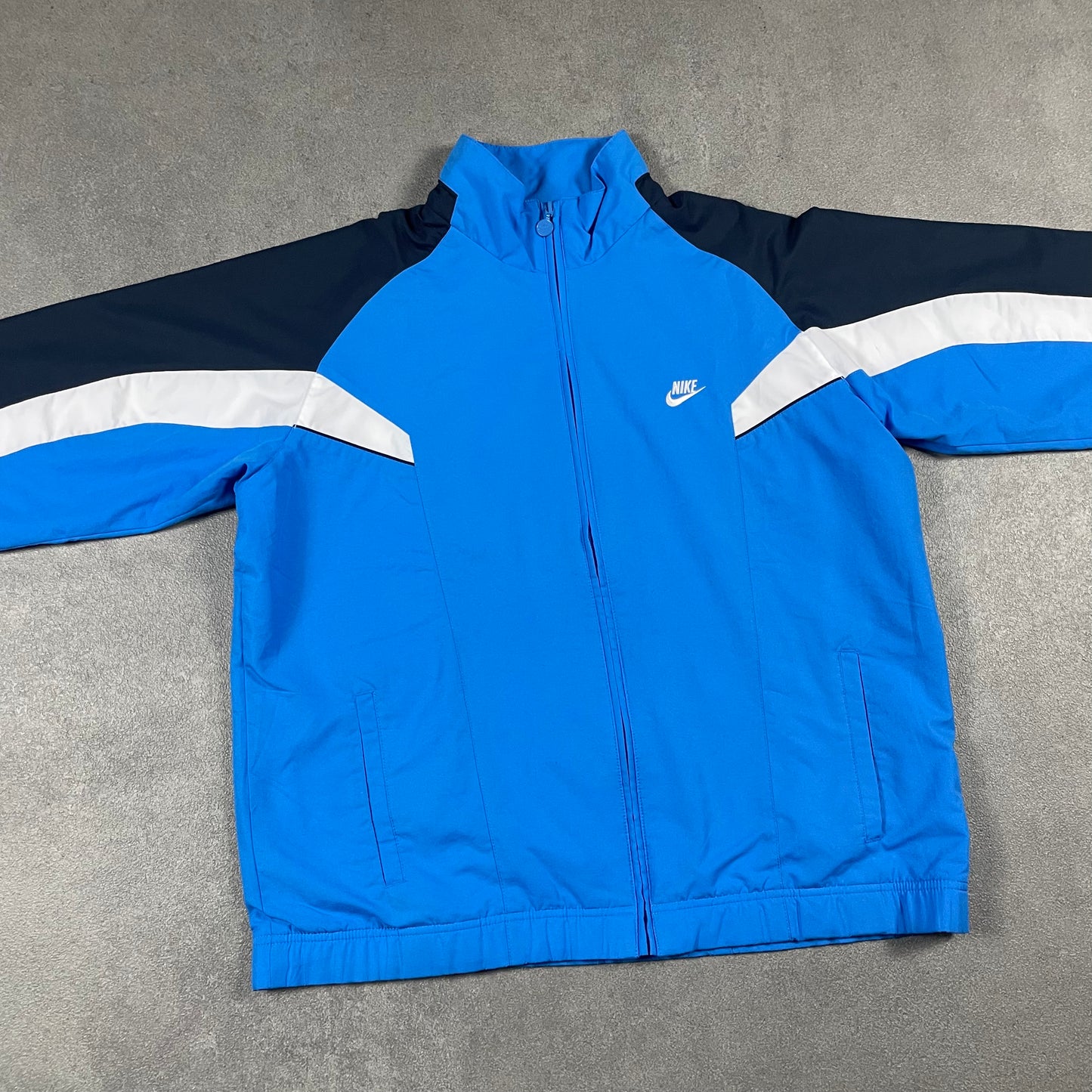 Nike vintage jacket (L)