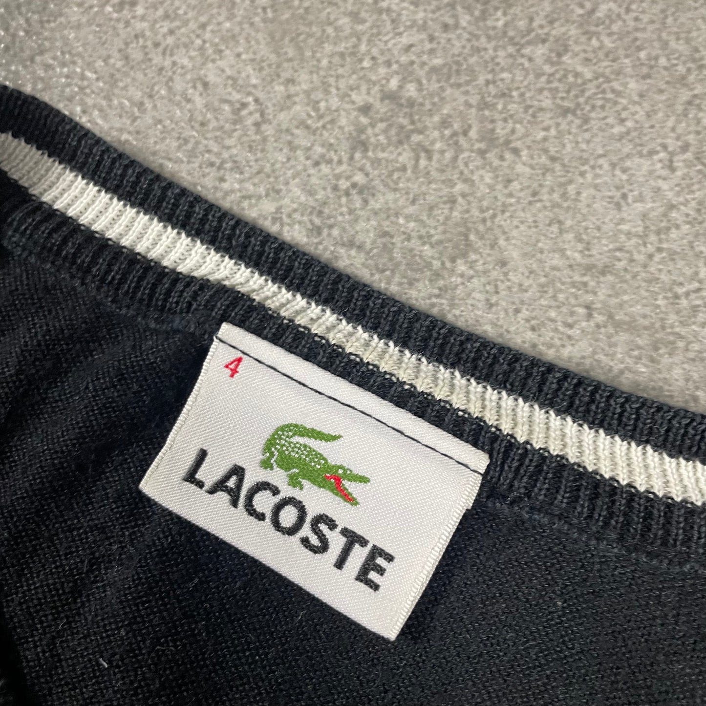 Lacoste vintage Crewneck (M-L)