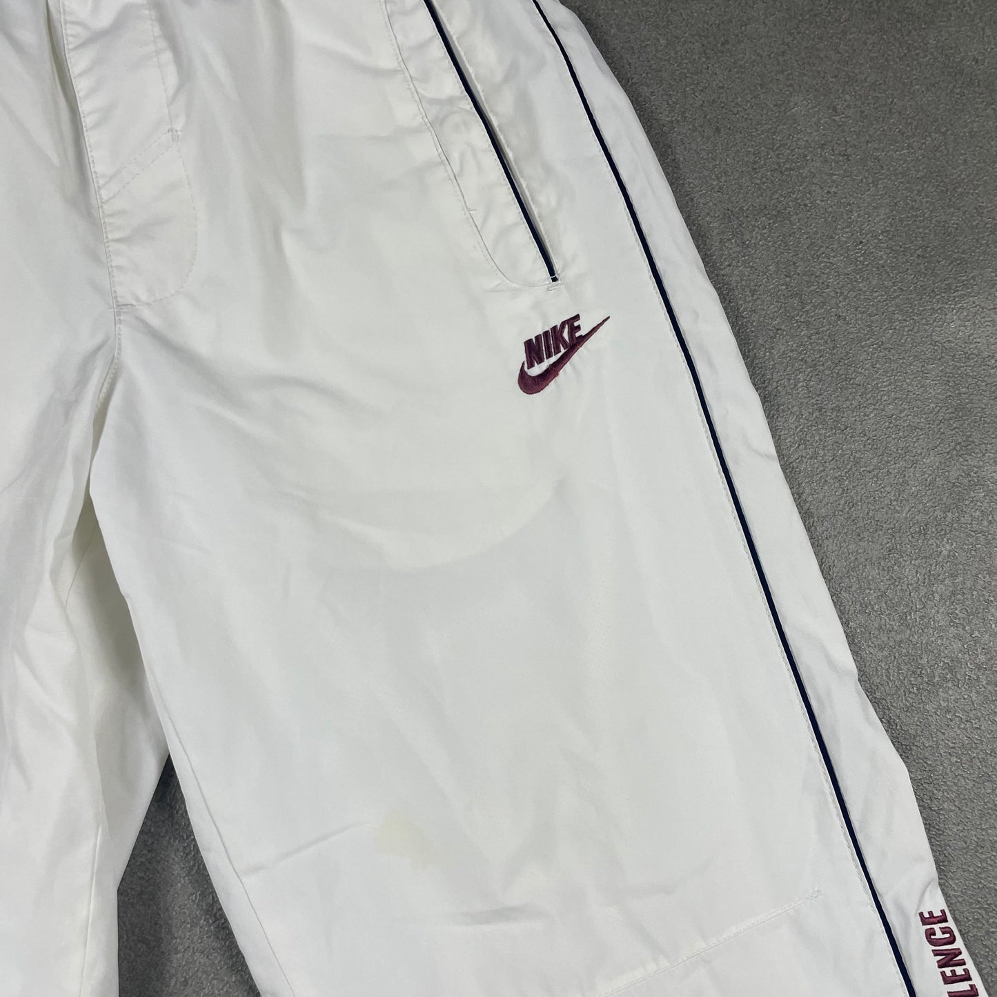 Nike vintage White Pants (S)