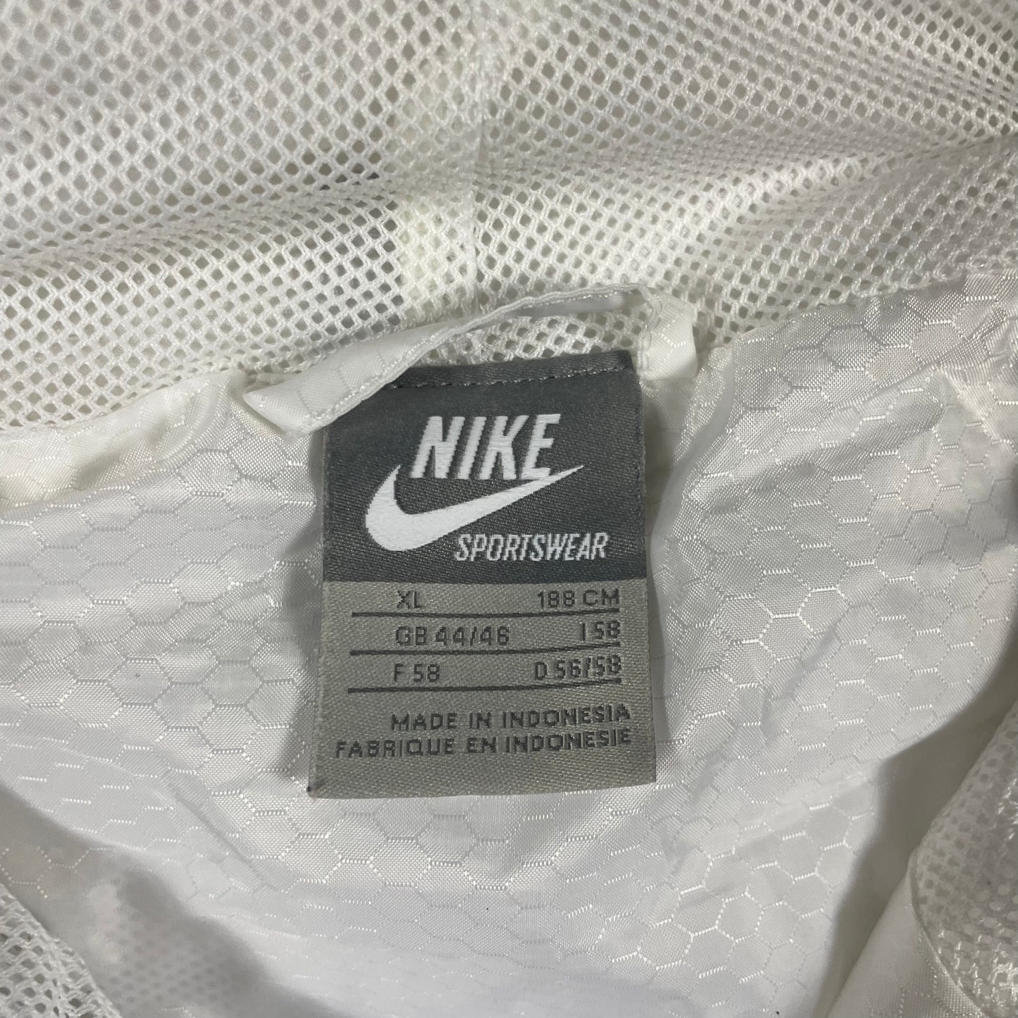 Nike air tracksuit (XL)