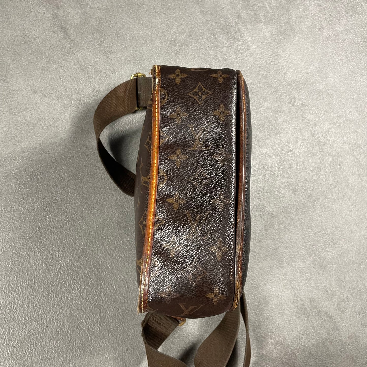 Louis Vuitton Bosphore Bag