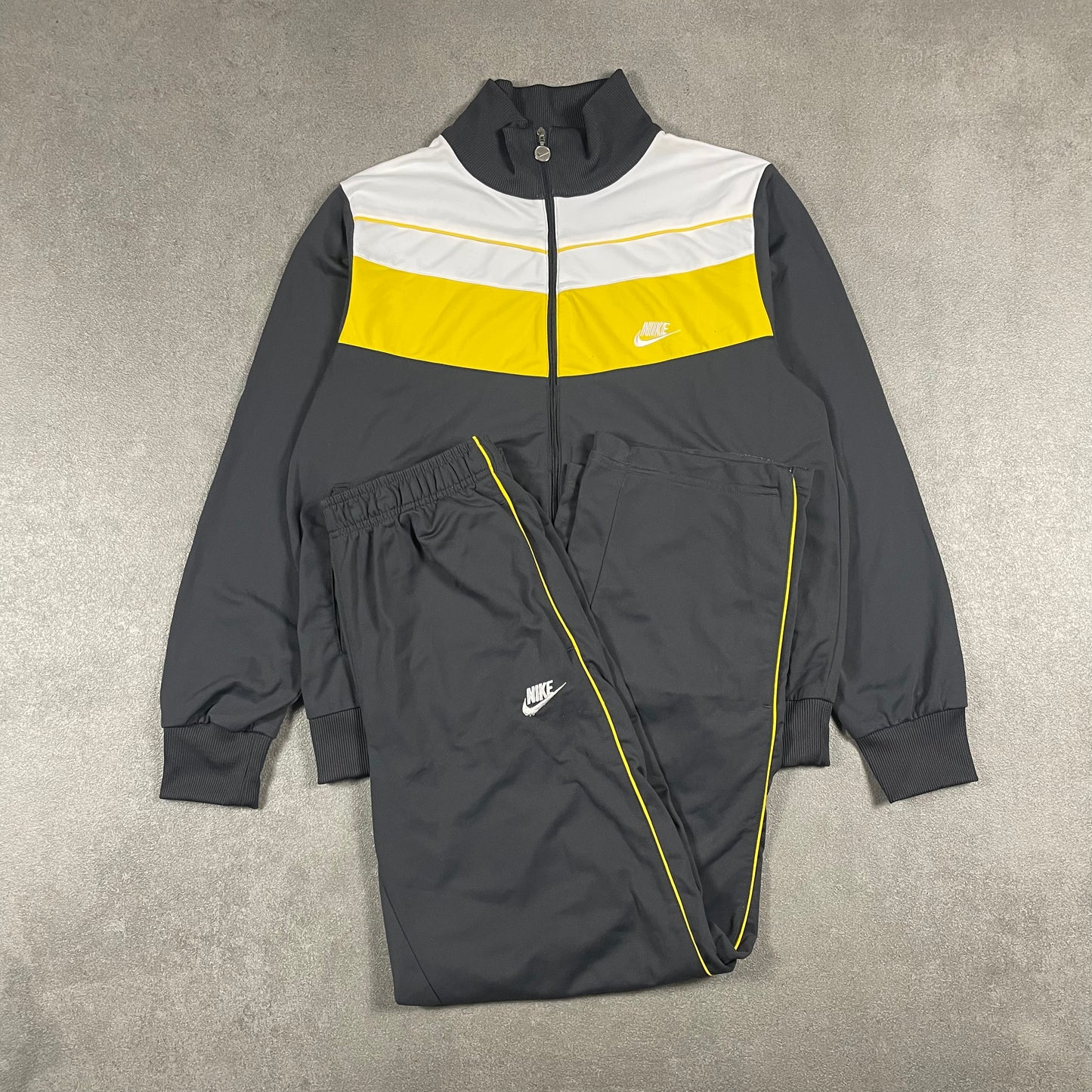 Nike Vintage Tracksuit (L)