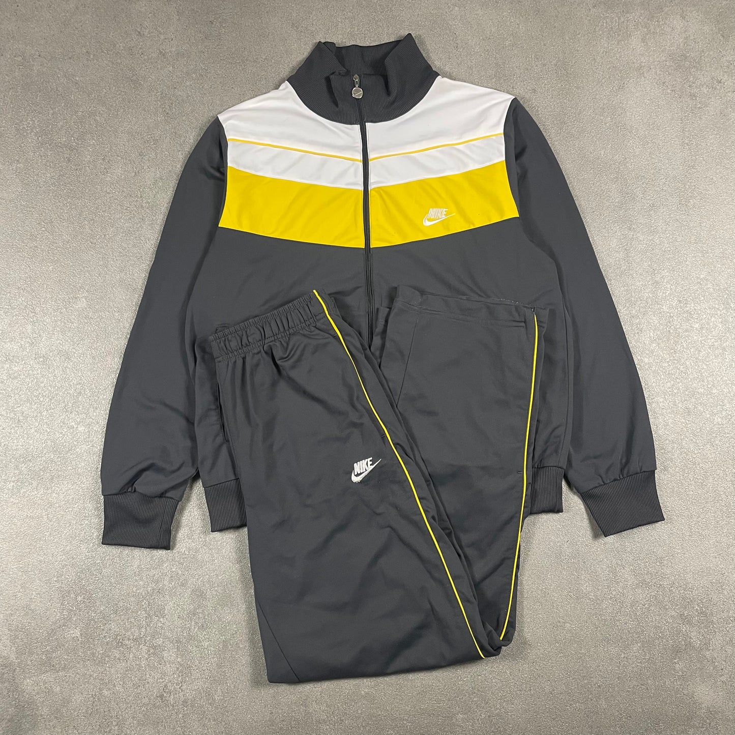 Nike Vintage Tracksuit (L)