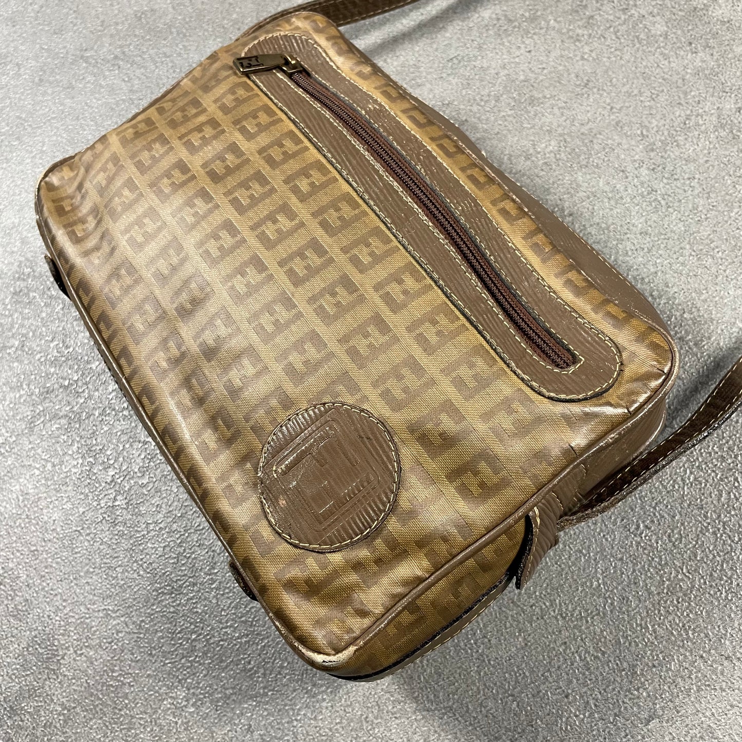 Fendi vintage Messenger