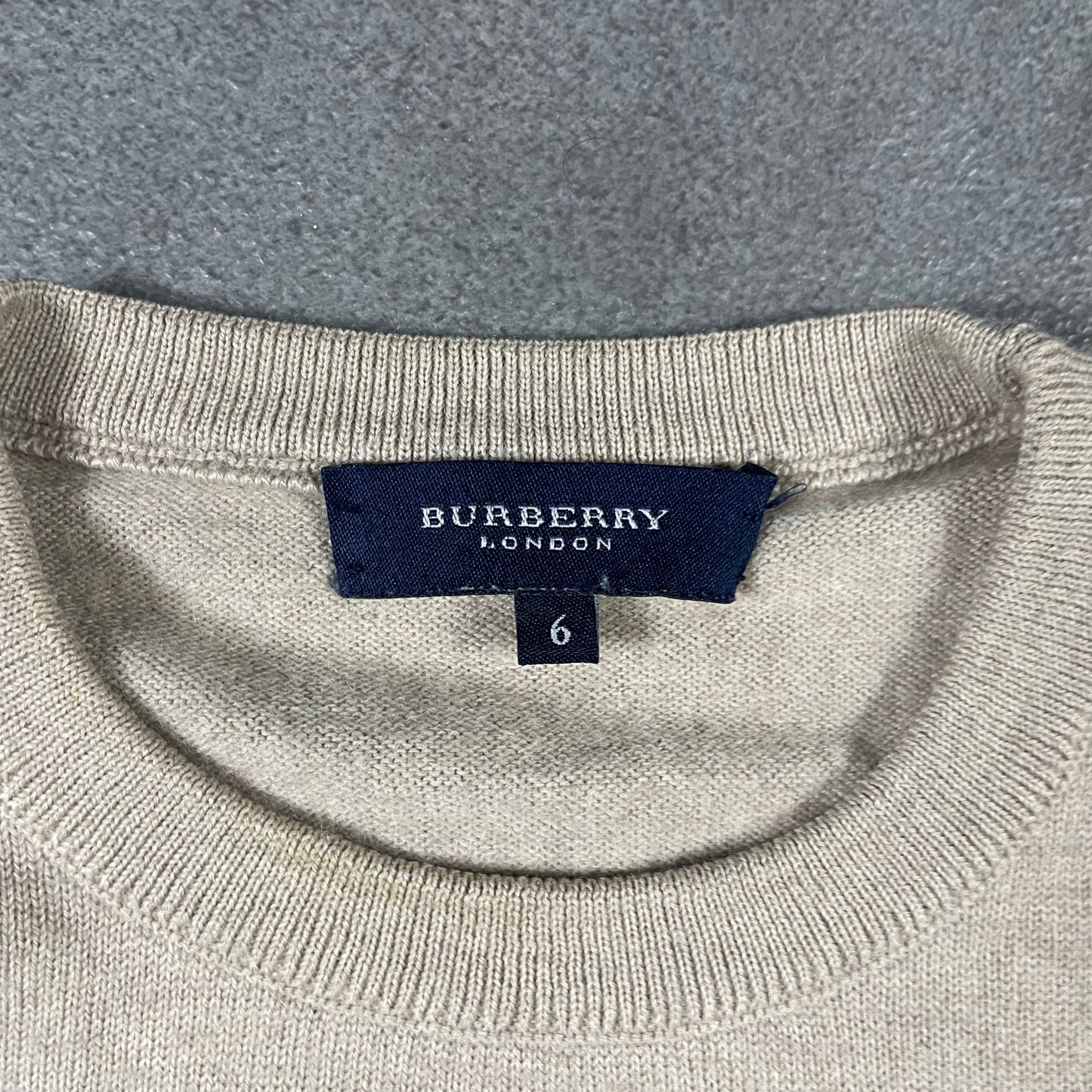 Burberry vintage Crewneck (L)