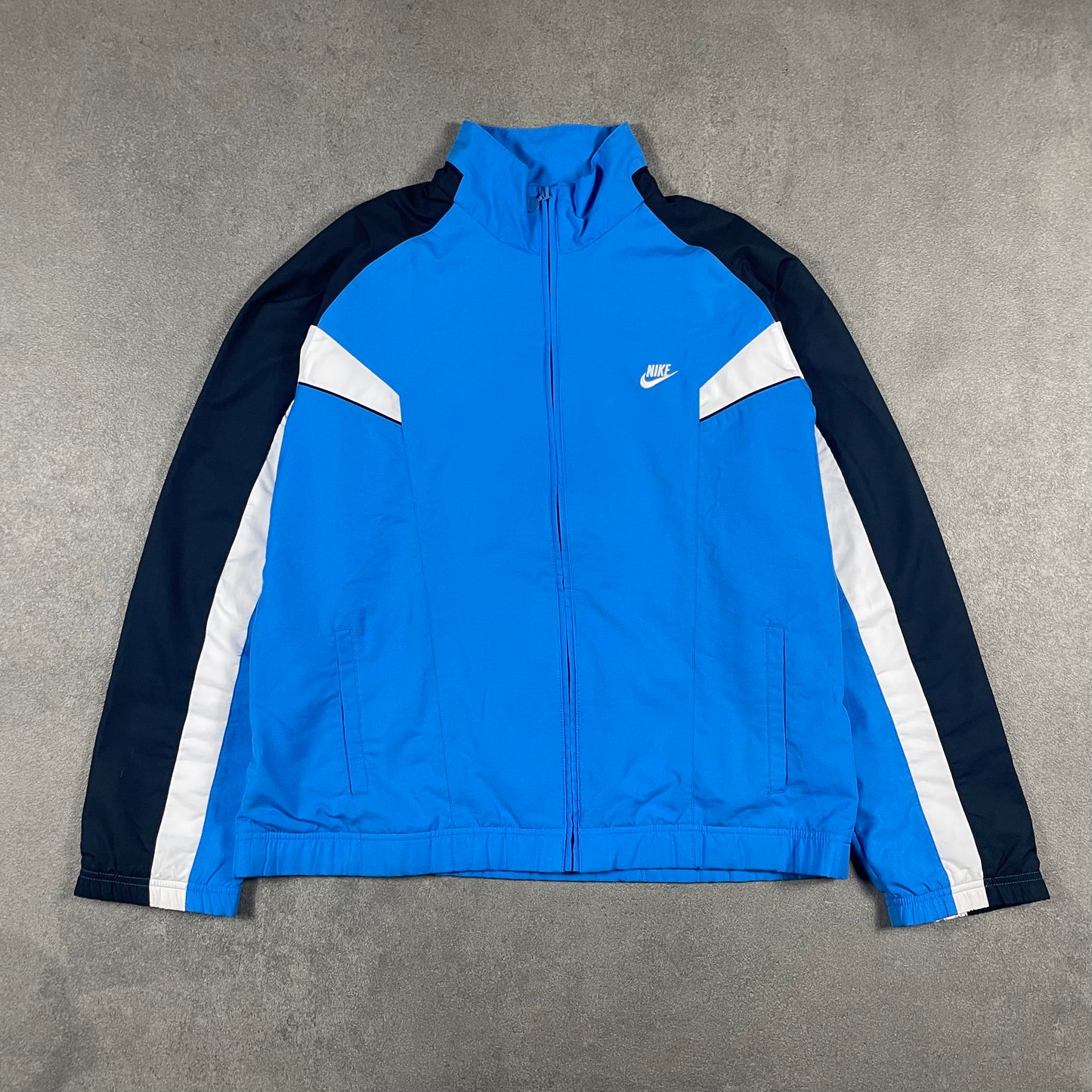 Nike vintage jacket (L)