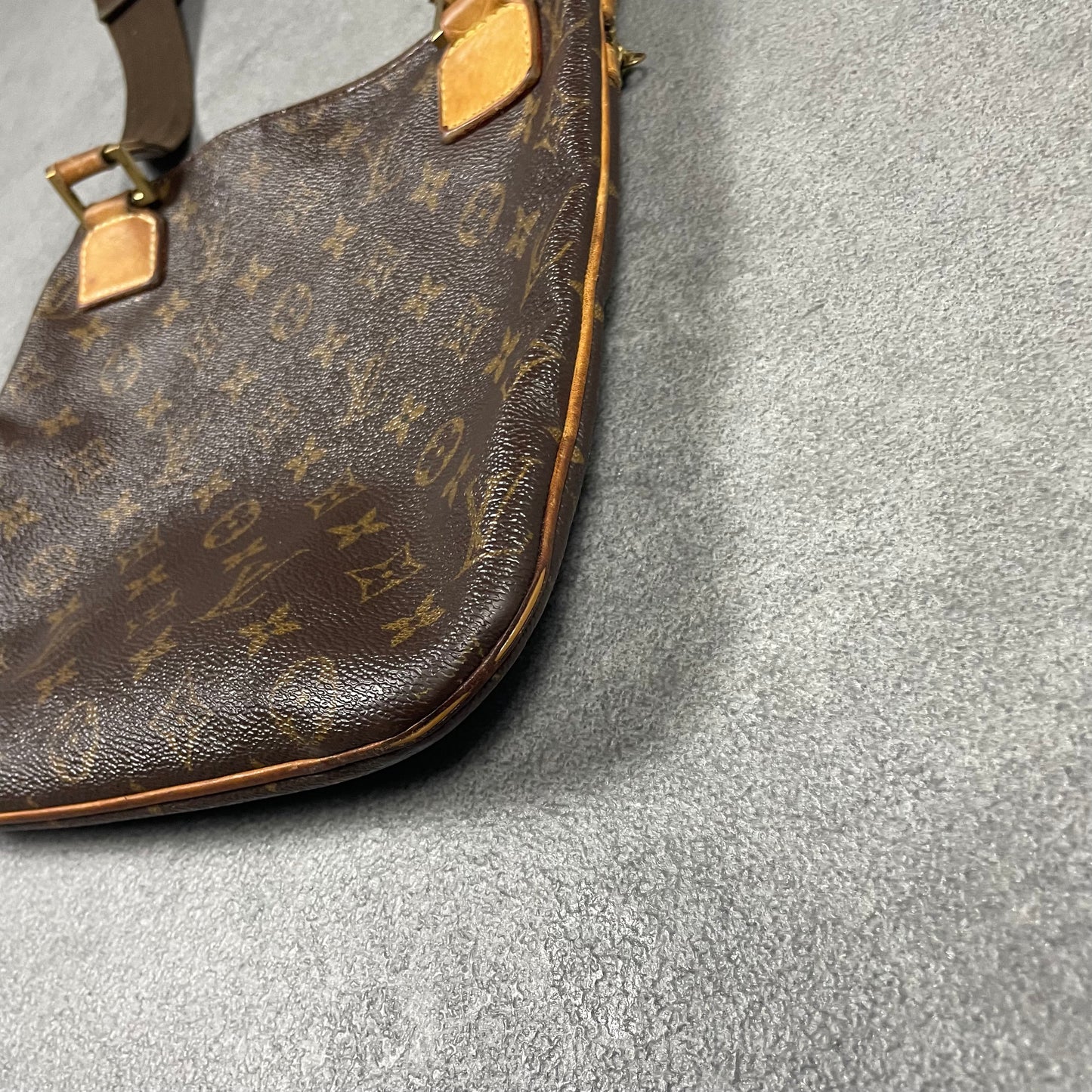 Louis Vuitton Bosphore Bag