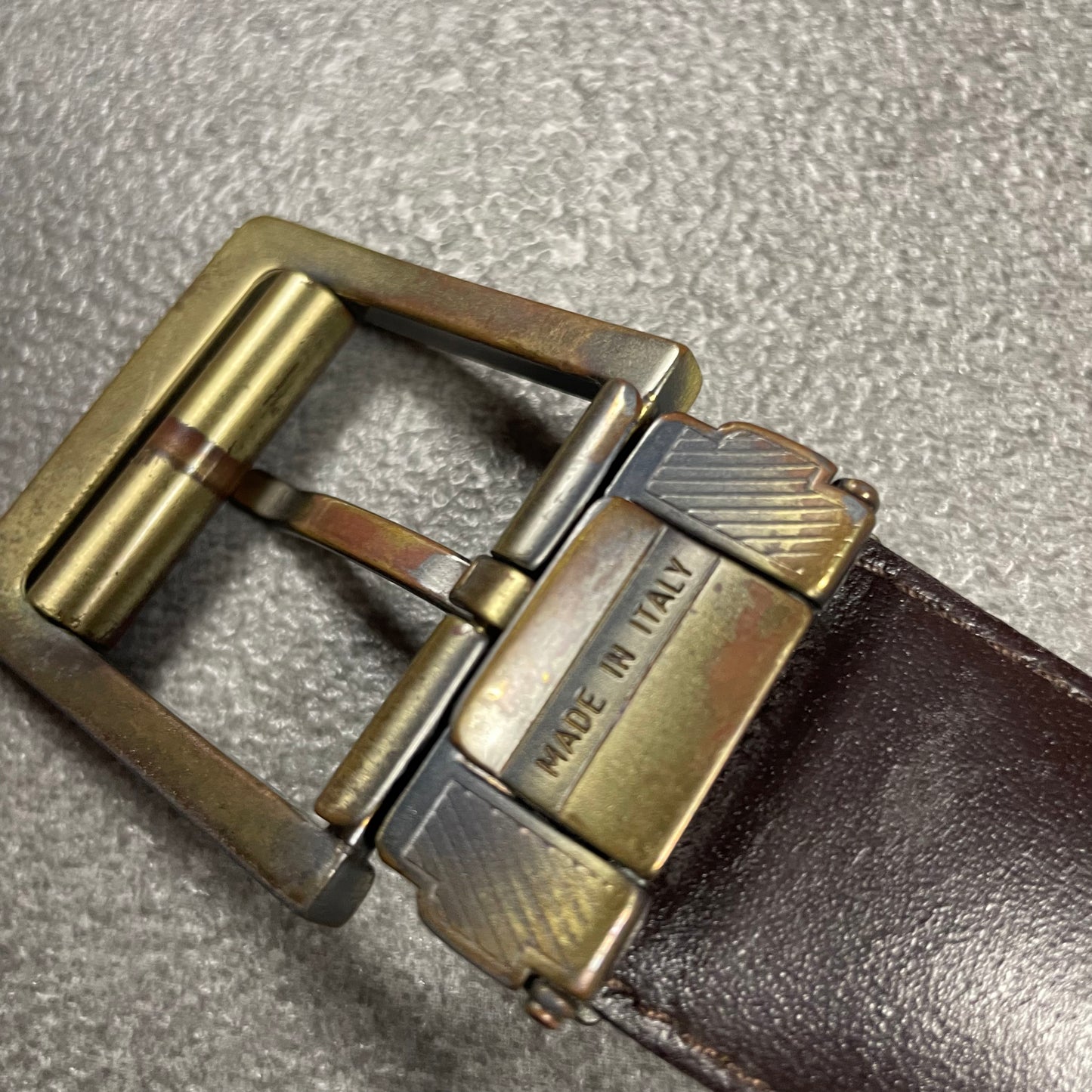 Burberry belt (105)