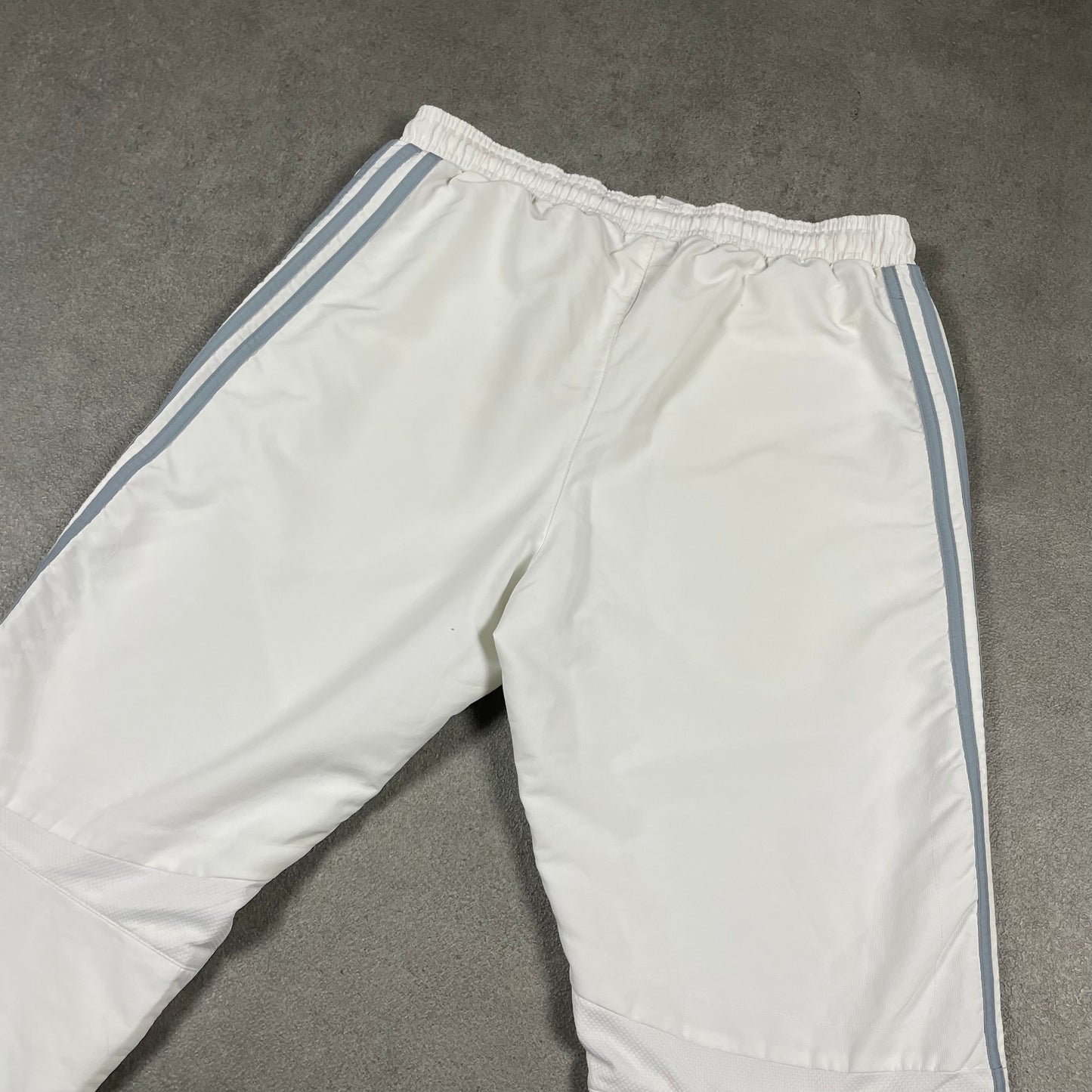 White Trackpant Adidas (M)