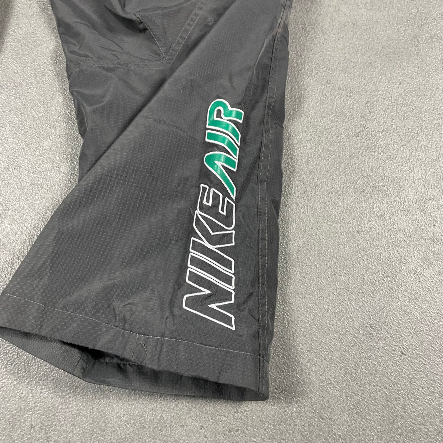 Nike Air Vintage Trackpant (M)