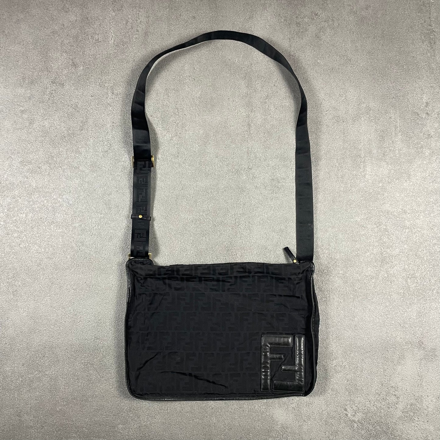 Fendi vintage Messenger