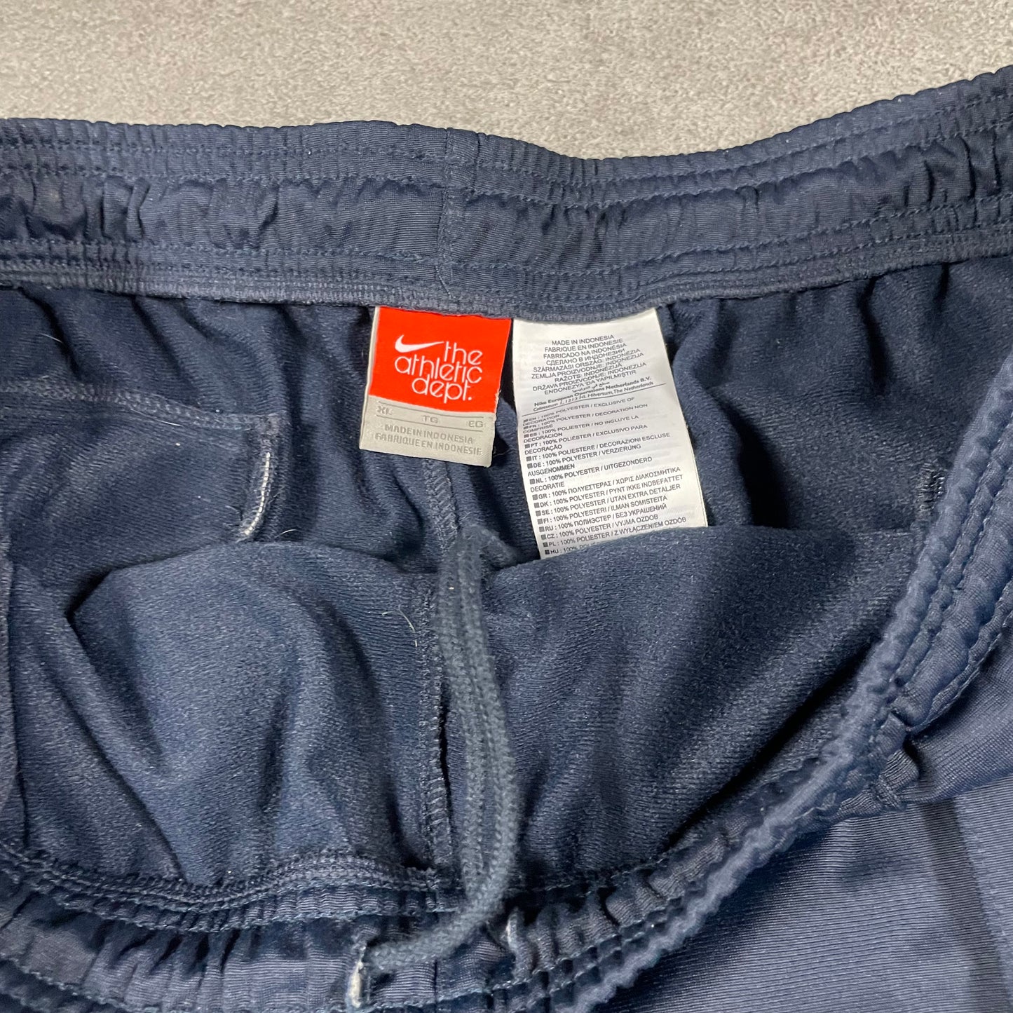 Nike vintage Trackpant (XL)