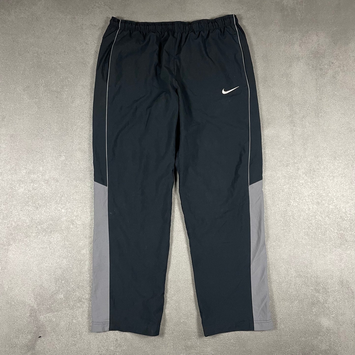 Nike vintage Trackpant (XL)