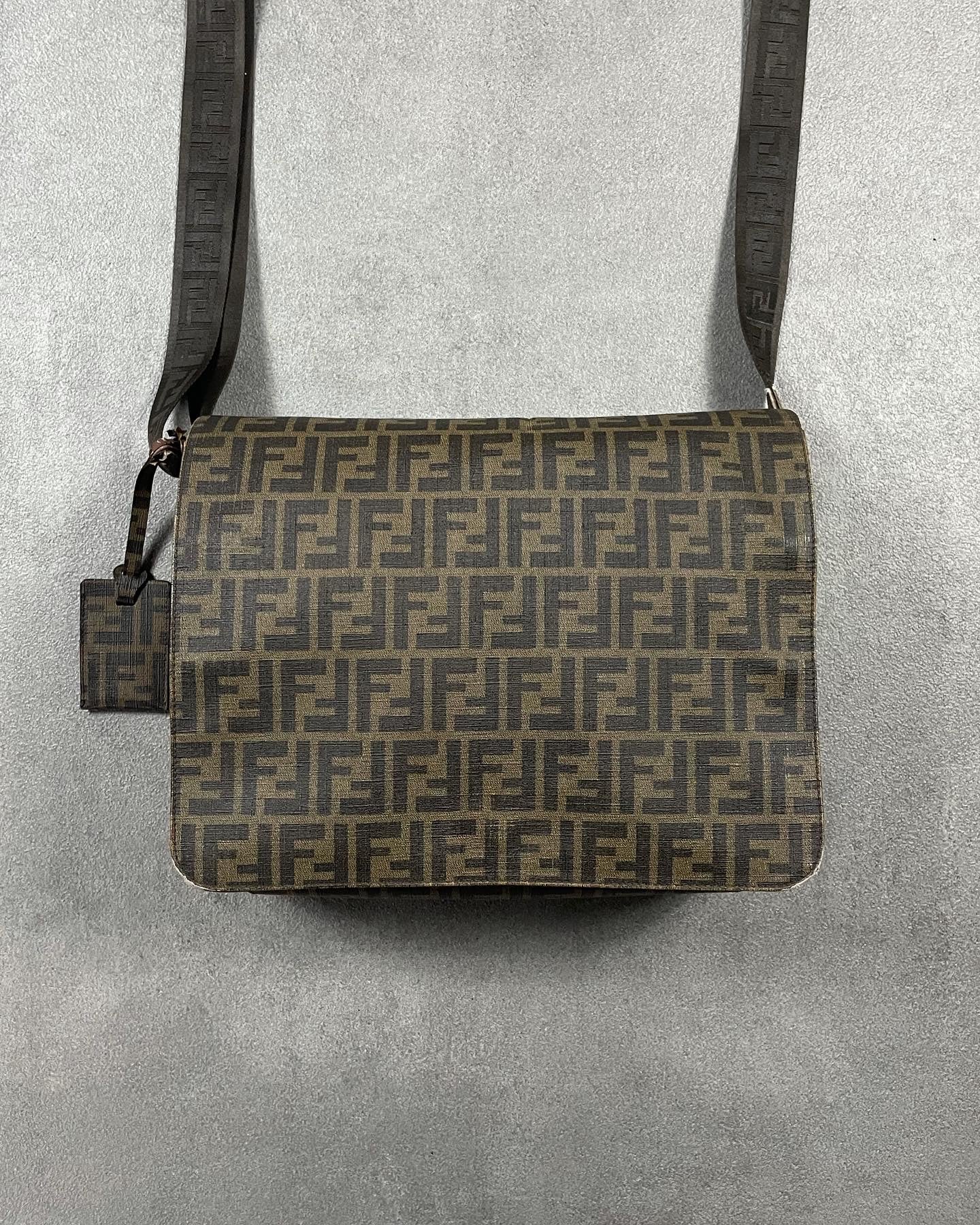 Fendi Messenger