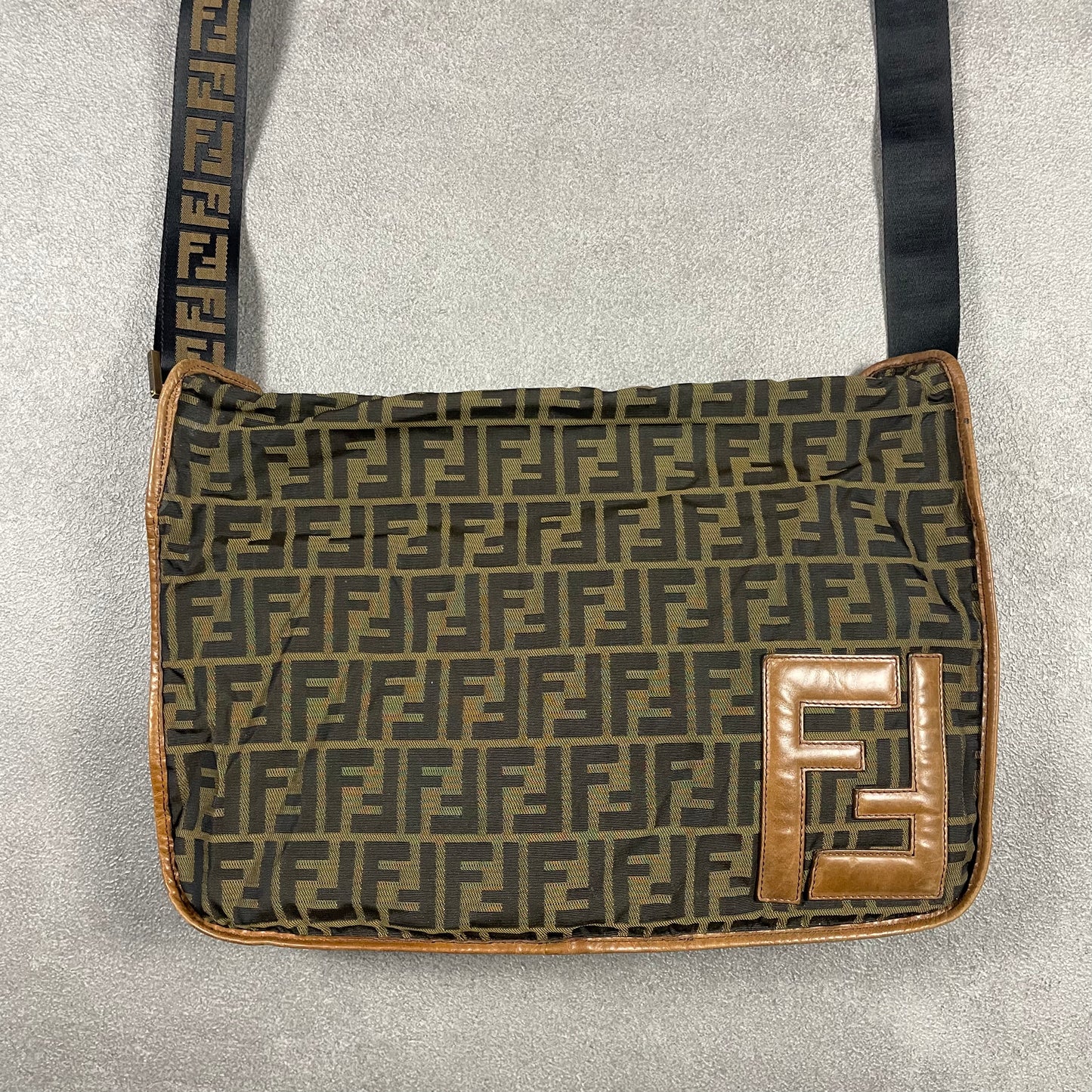 Fendi vintage Messenger