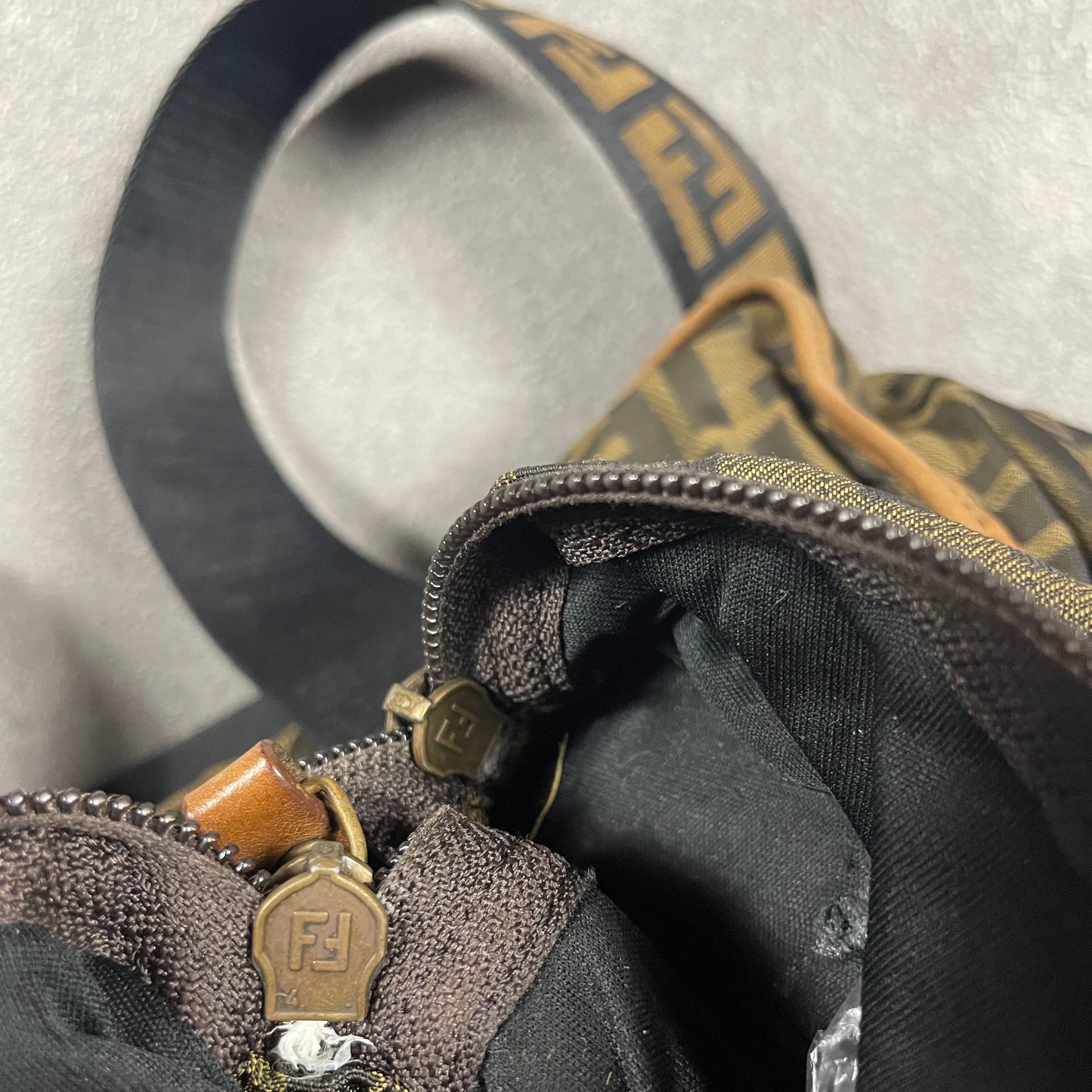 Fendi vintage Messenger