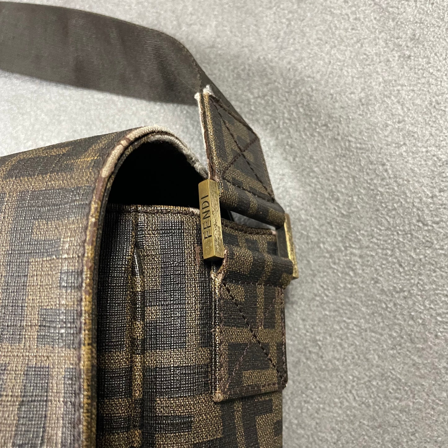 Fendi Messenger