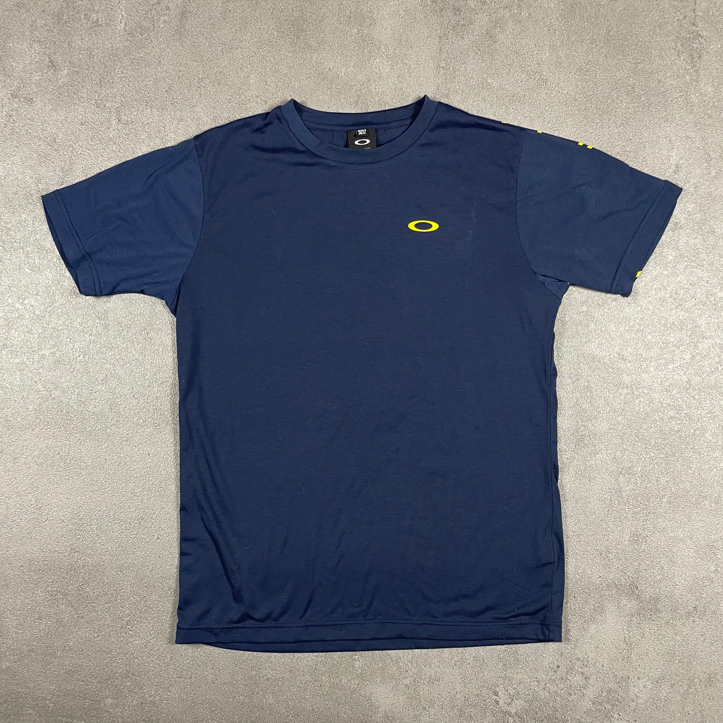 Oakley vintage Tee (S)