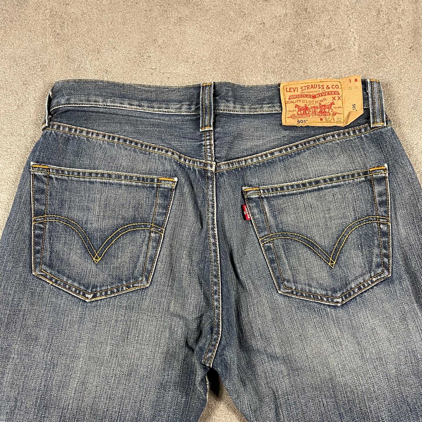 Levis 501 vintage (M)