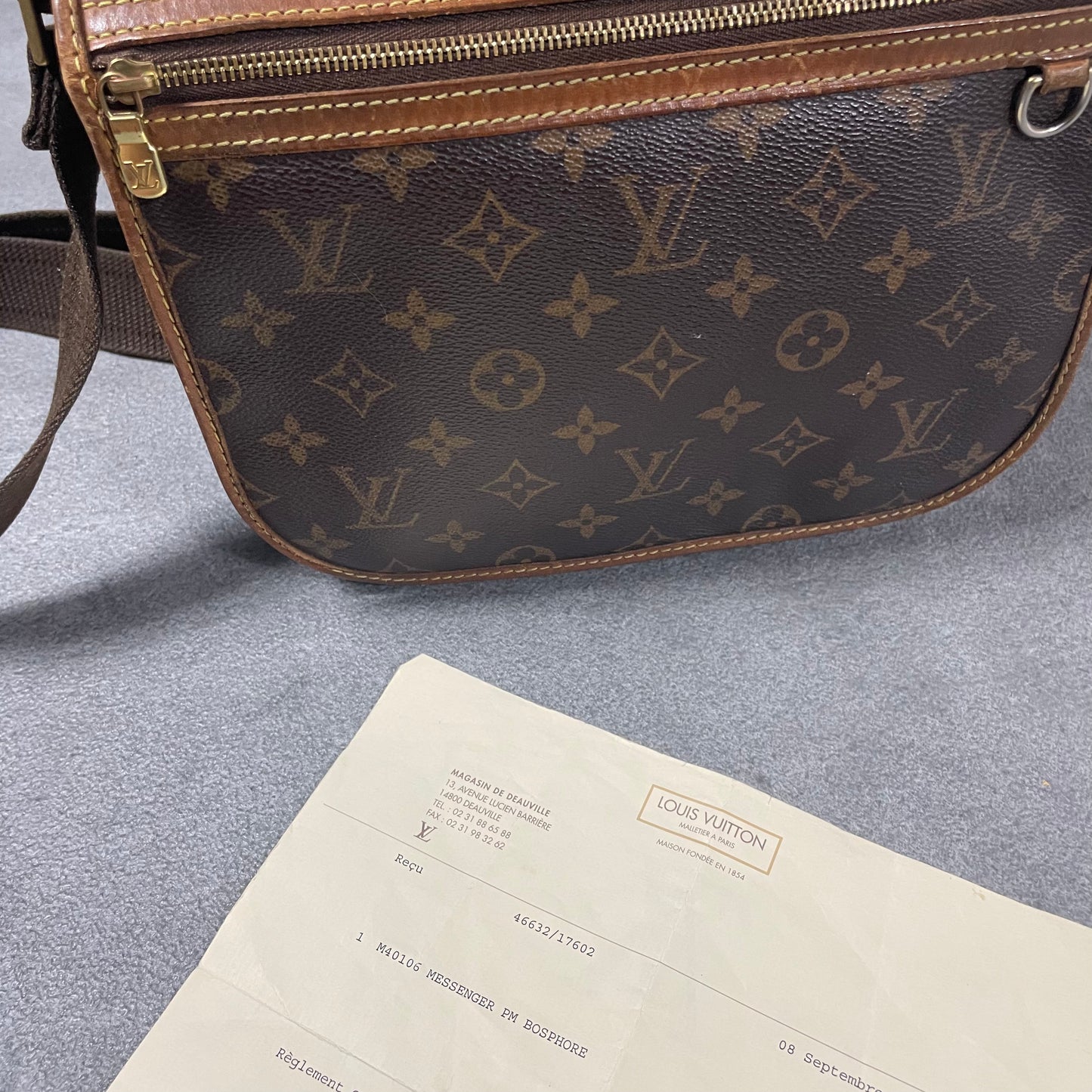 Louis Vuitton Messenger Bag